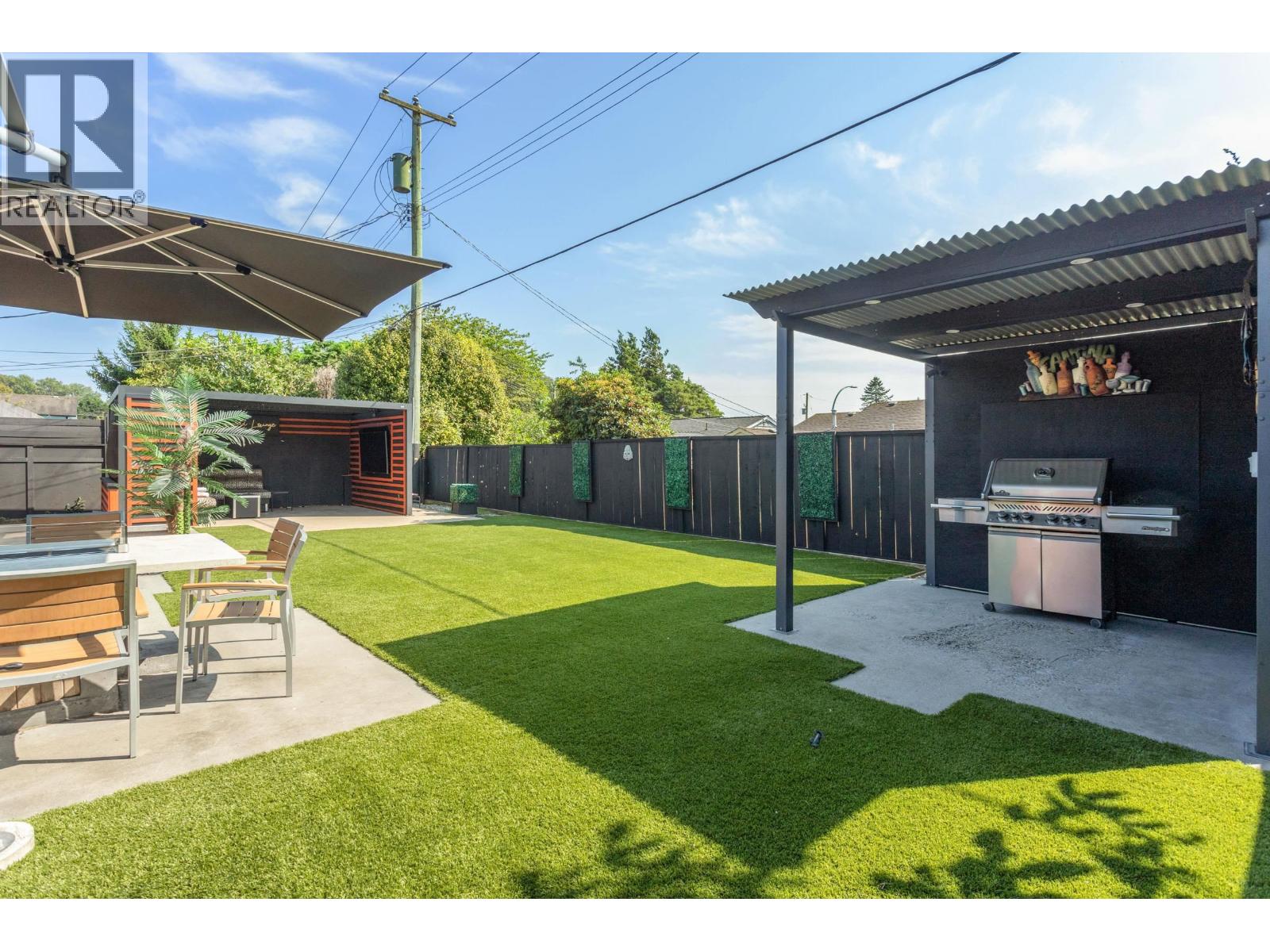 1249 ALDERWOOD PLACE, North Vancouver