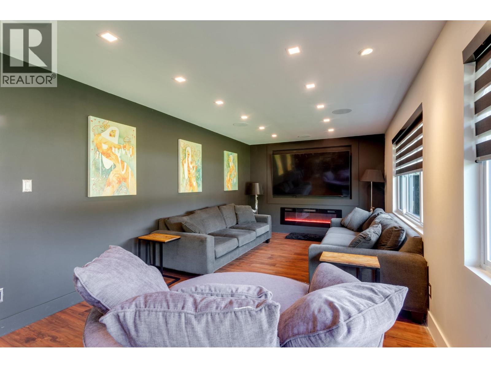 1249 ALDERWOOD PLACE, North Vancouver
