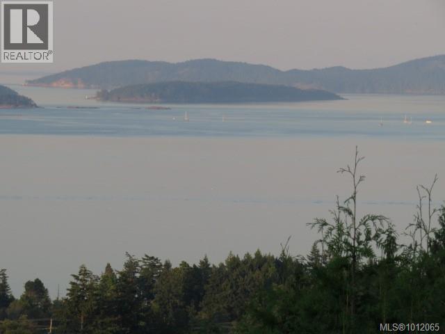 8870 Forest Park Dr, North Saanich