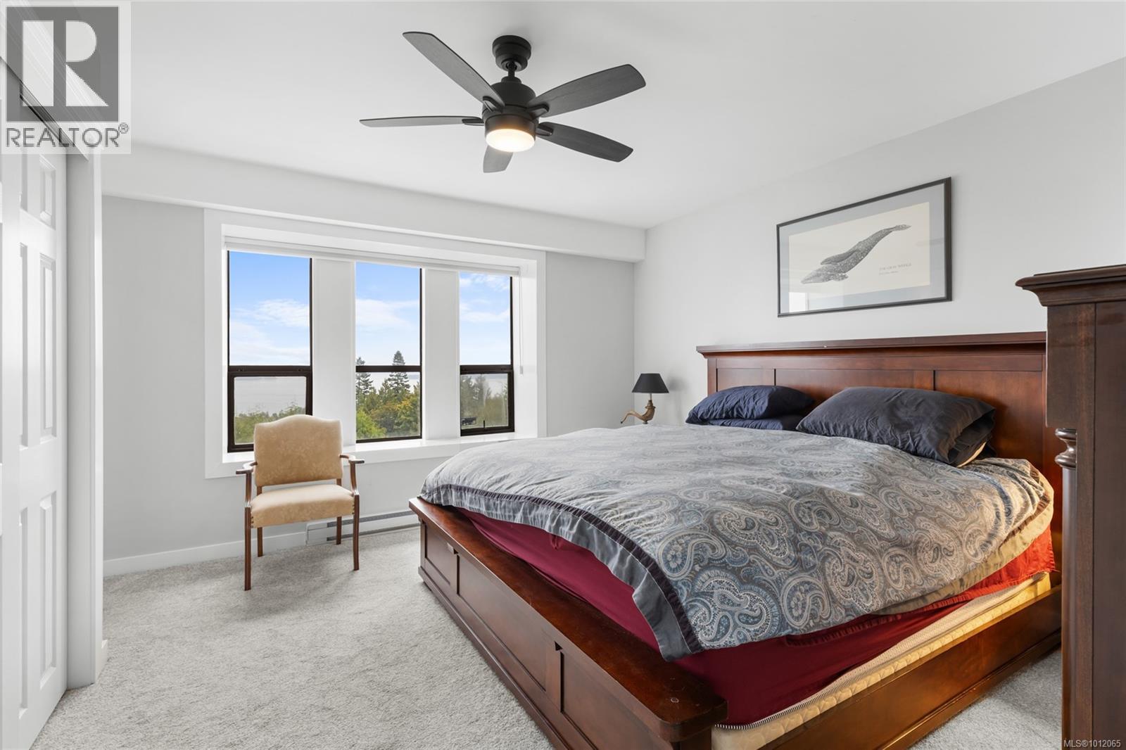 8870 Forest Park Dr, North Saanich