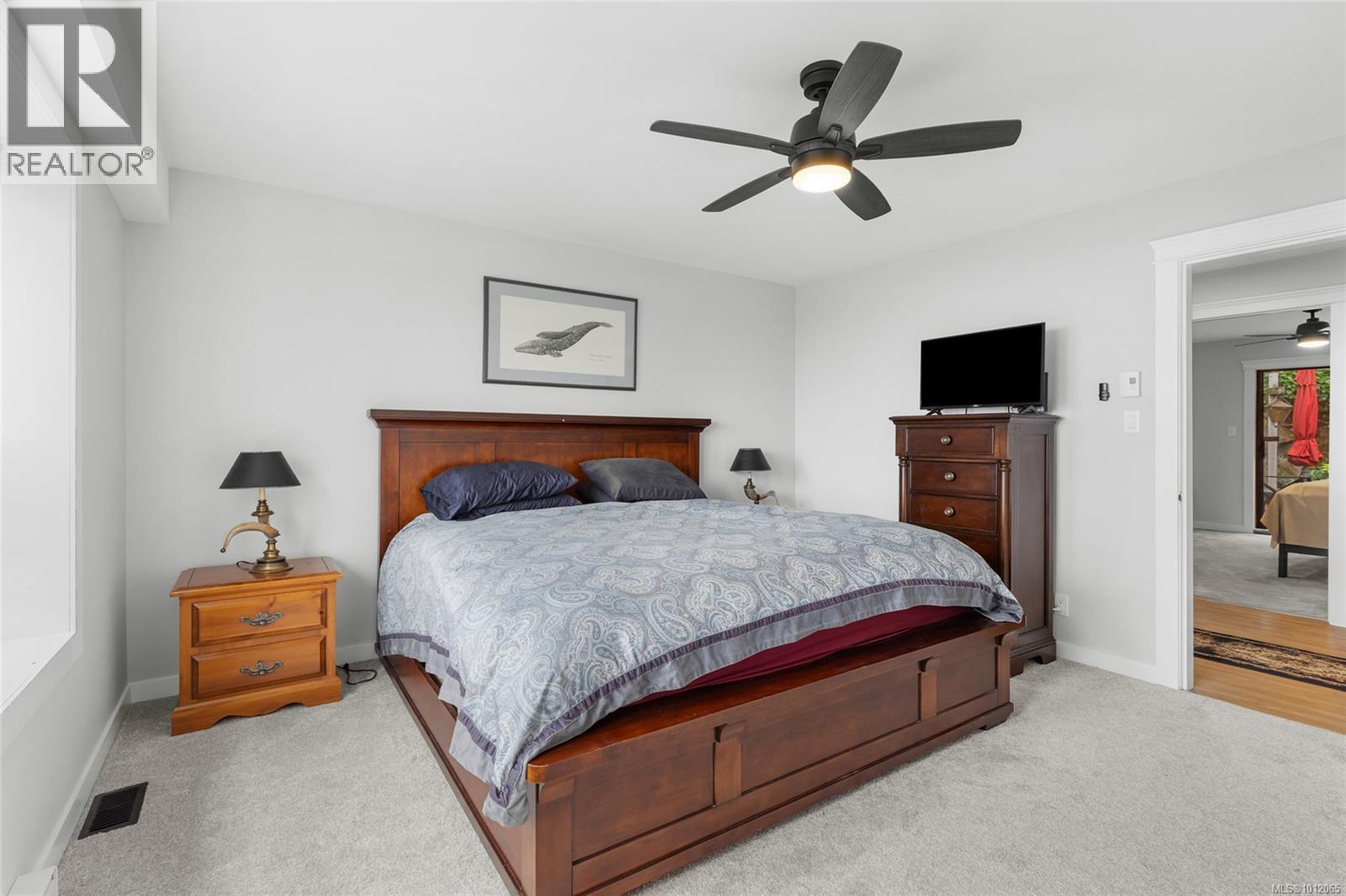 8870 Forest Park Dr, North Saanich