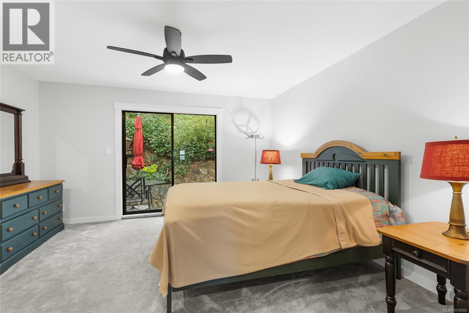 8870 Forest Park Dr, North Saanich