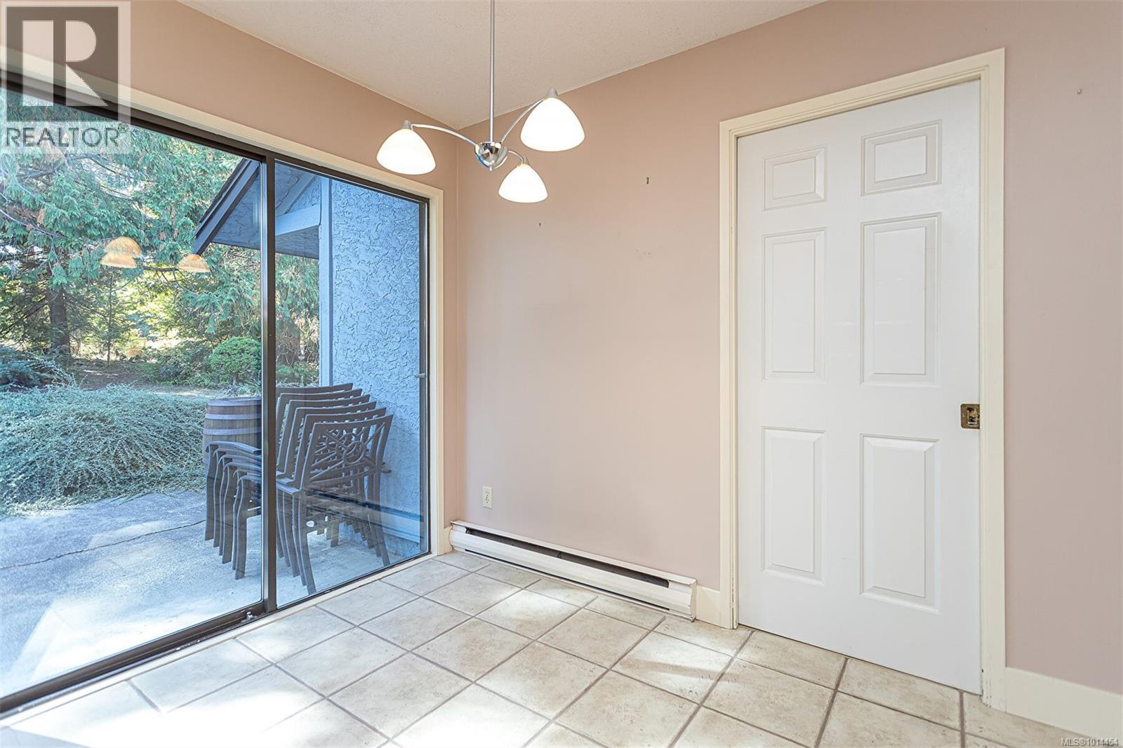 1048 Wood Duck Pl, Qualicum Beach