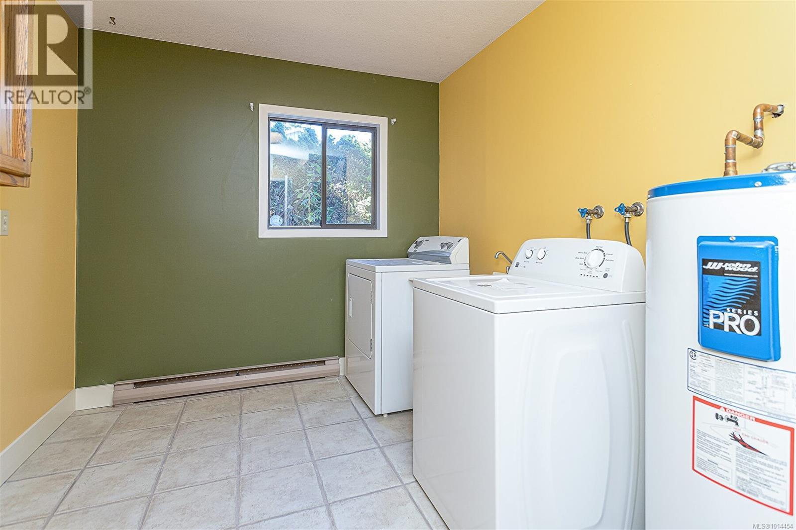 1048 Wood Duck Pl, Qualicum Beach