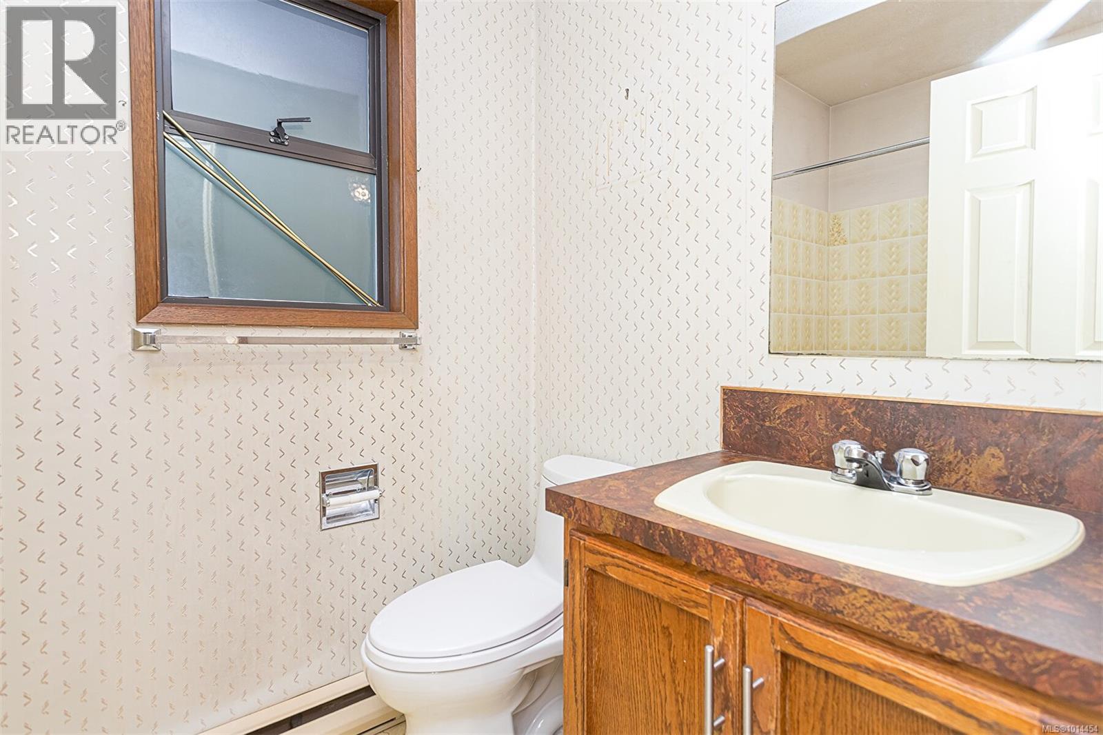 1048 Wood Duck Pl, Qualicum Beach