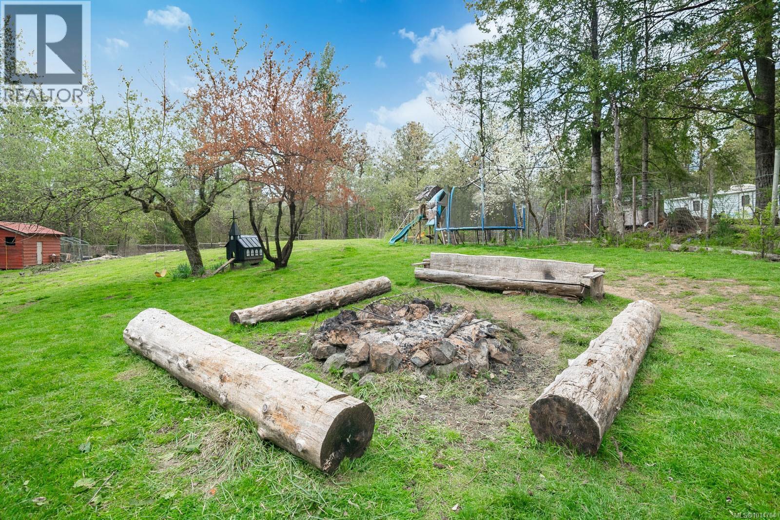8590 Bland Rd, Port Alberni