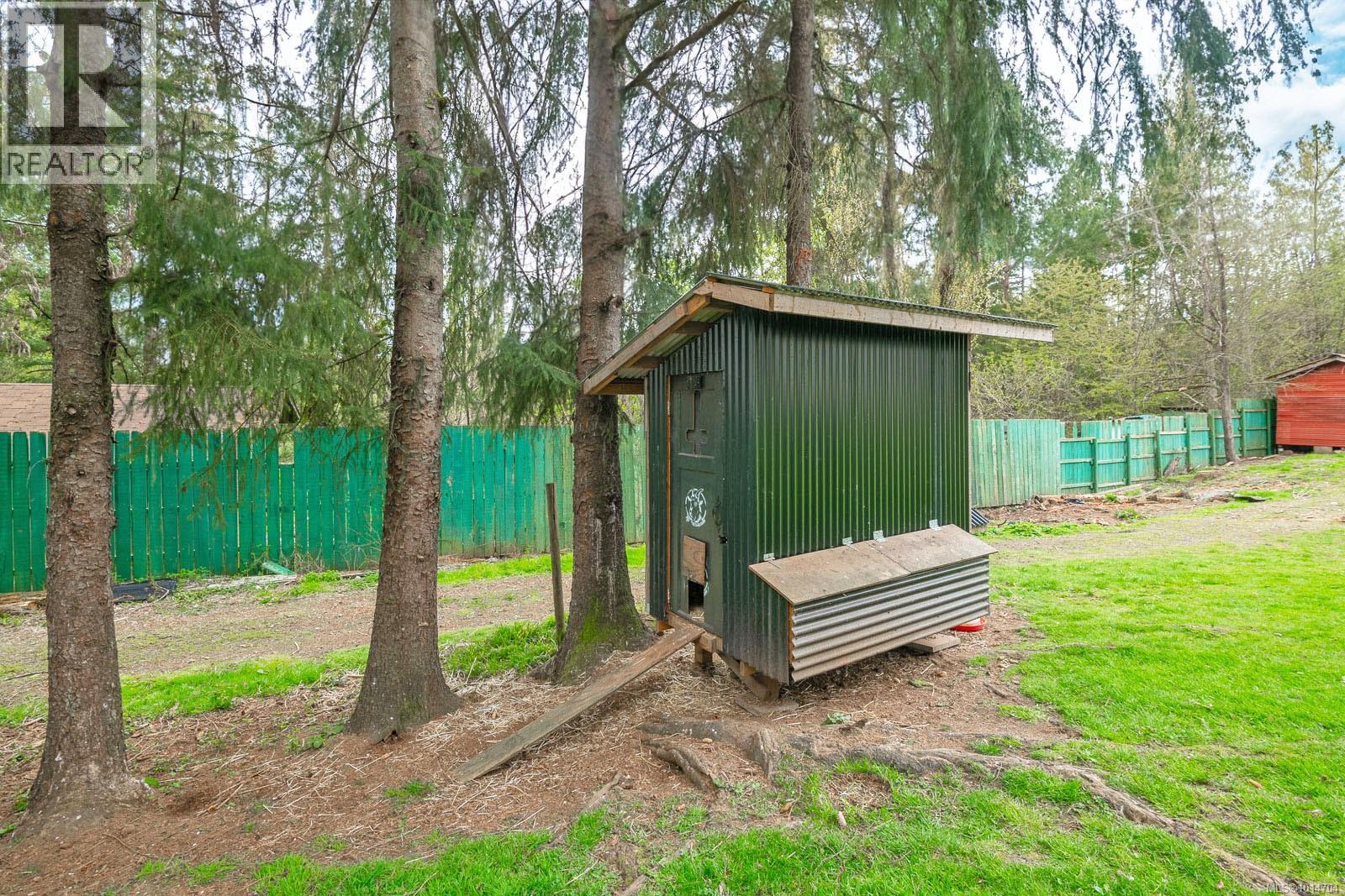 8590 Bland Rd, Port Alberni