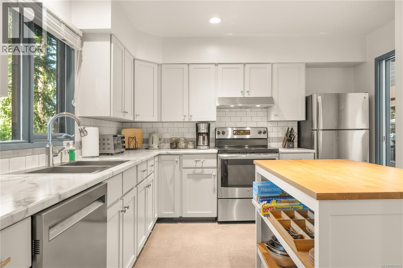 5030 Lost Lake Rd, Nanaimo