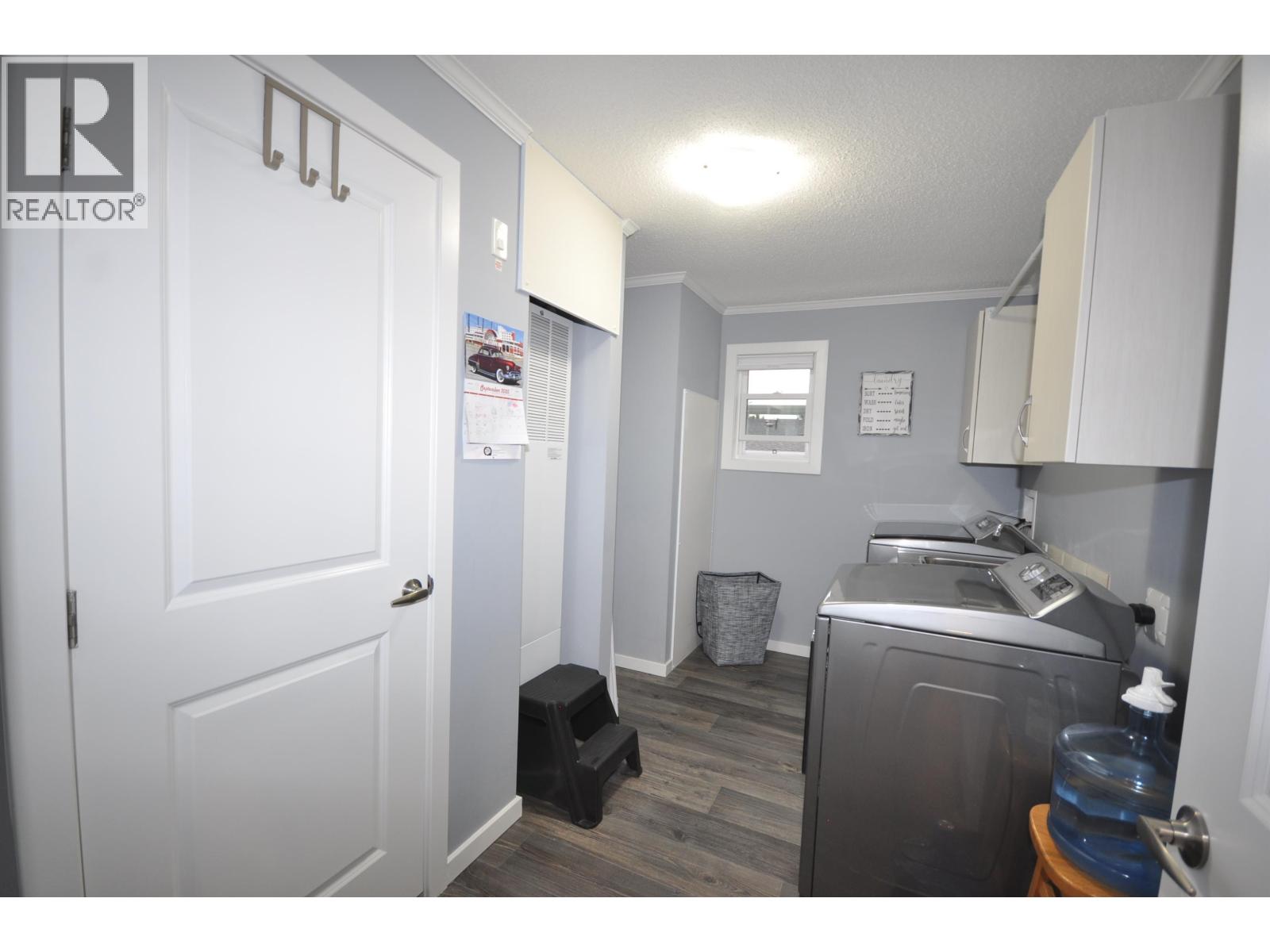 31 4072 LAC LA HACHE STATION ROAD - 13