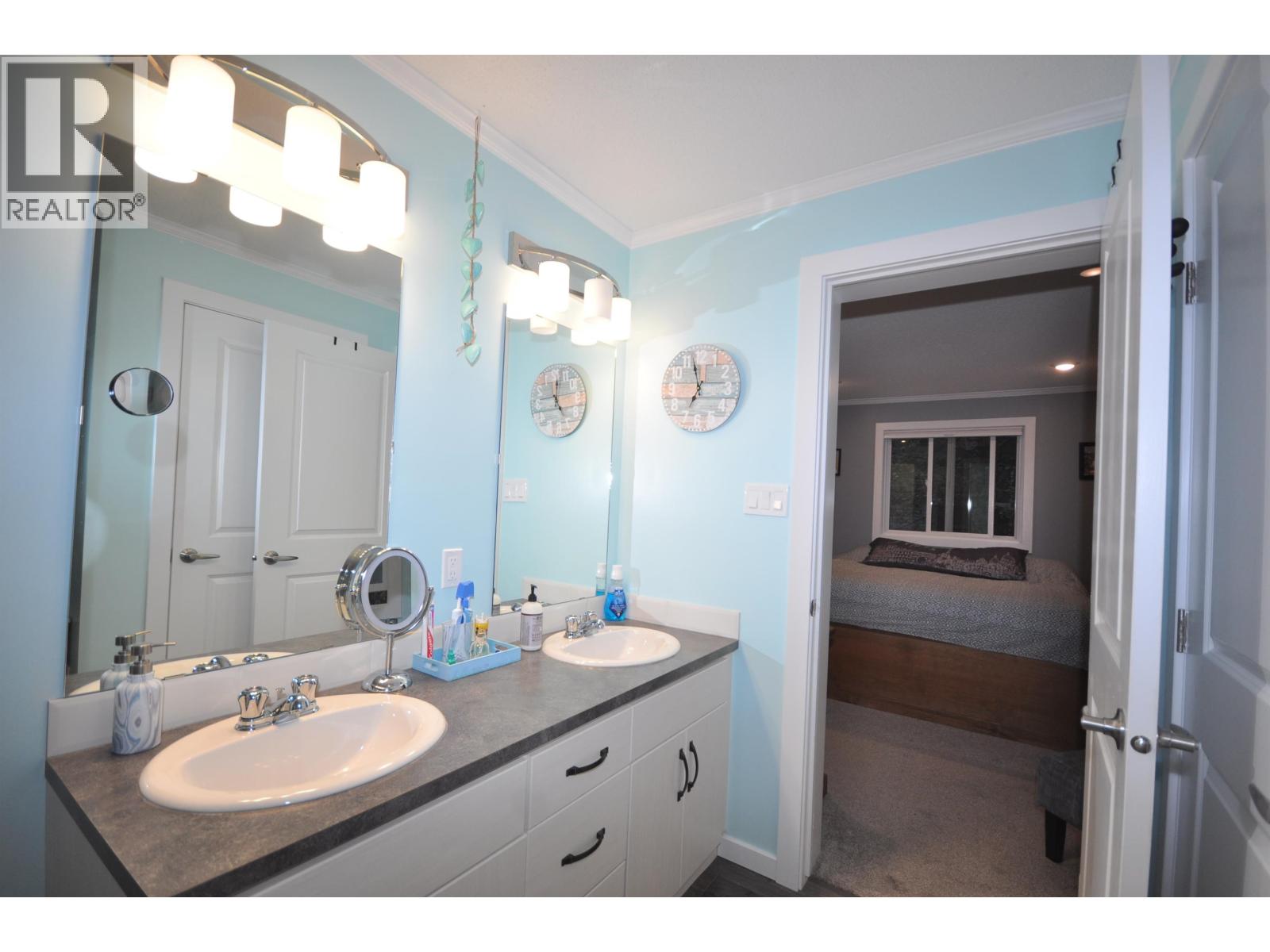 31 4072 LAC LA HACHE STATION ROAD - 25