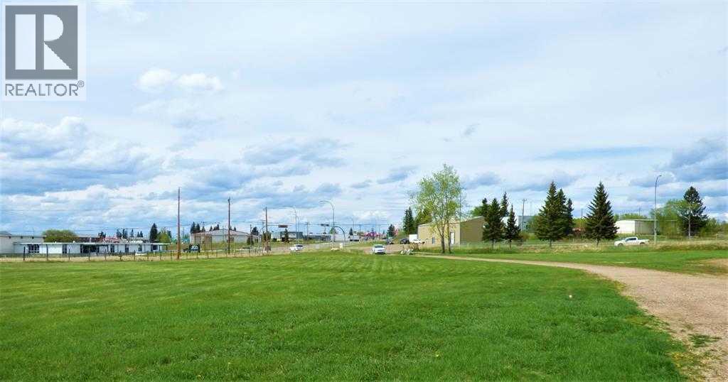 10307 94 Ave., Lac La Biche