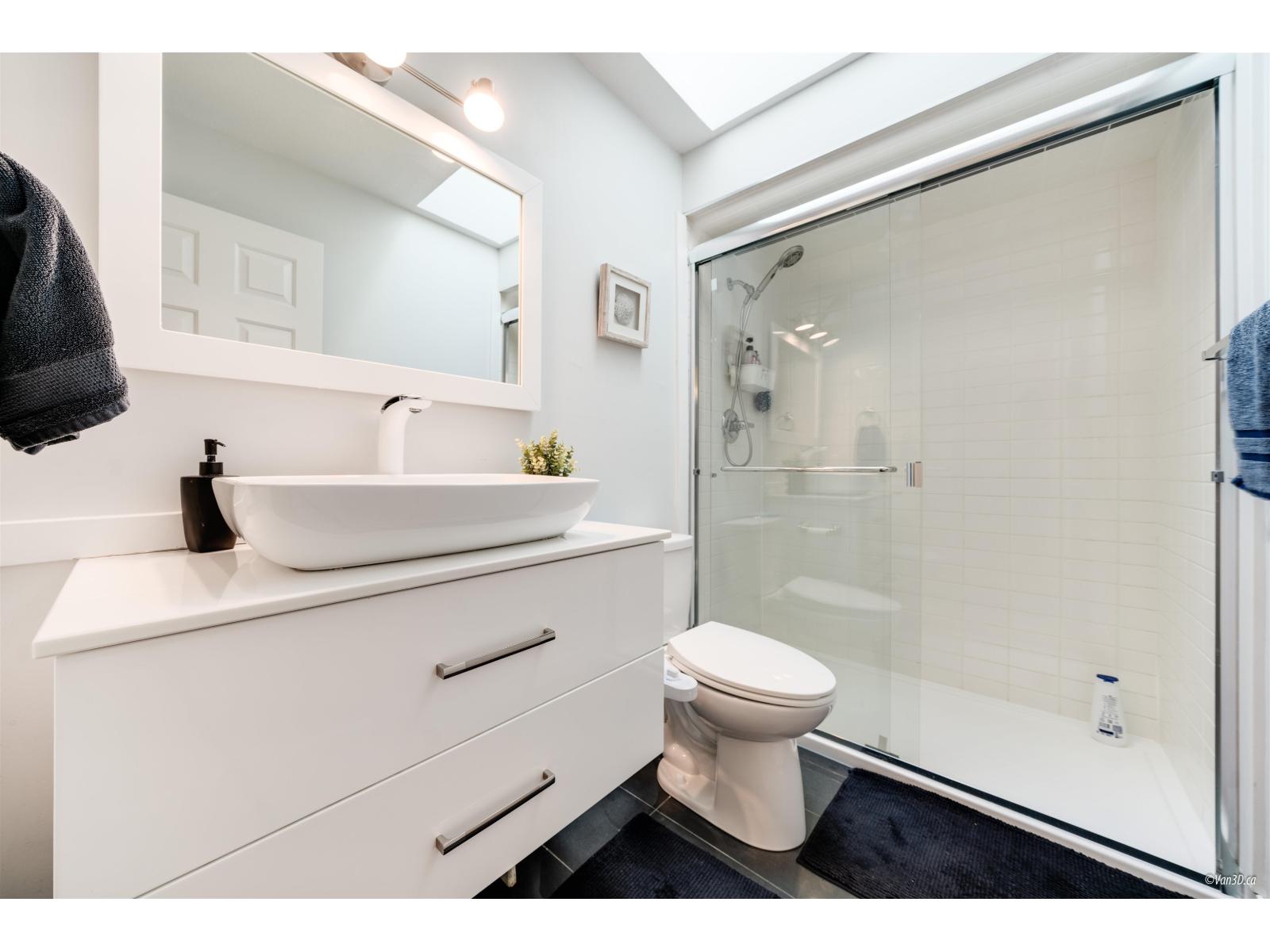 14286 20 AVENUE, Surrey