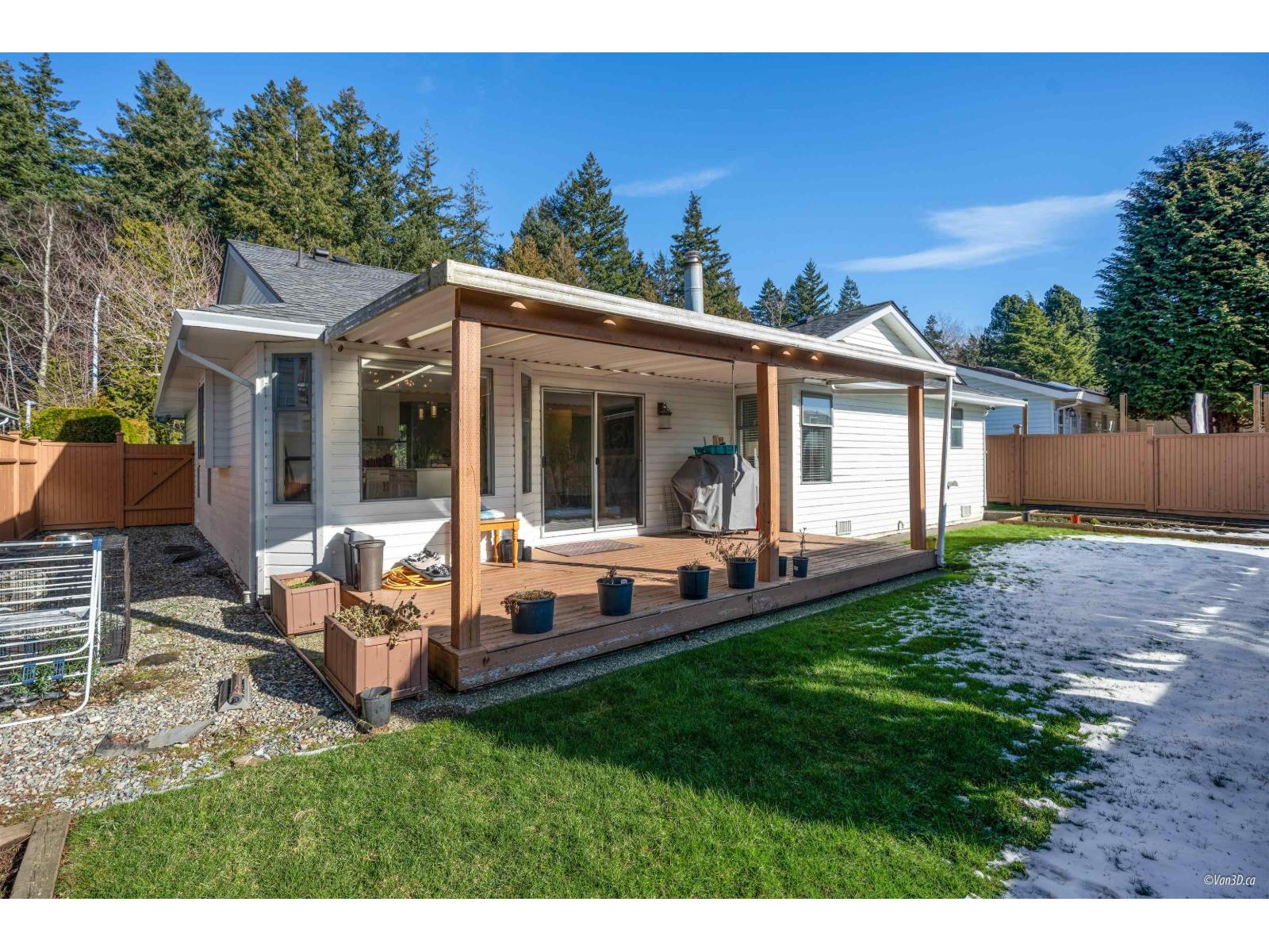 14286 20 AVENUE, Surrey