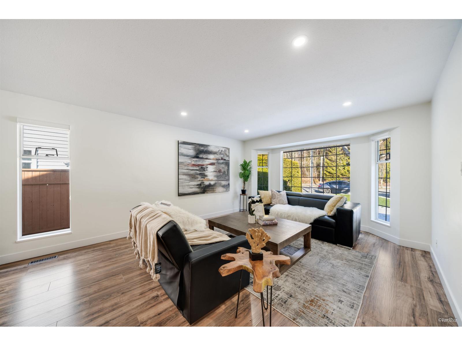 14286 20 AVENUE, Surrey