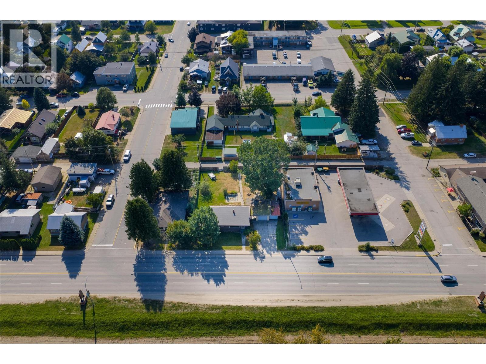 1003 Victoria Road, Revelstoke