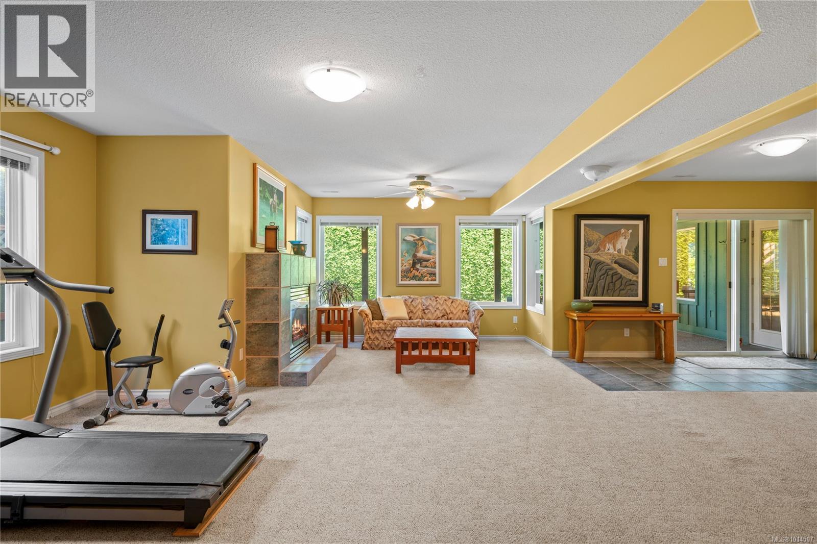 514 Country Club Dr, Qualicum Beach