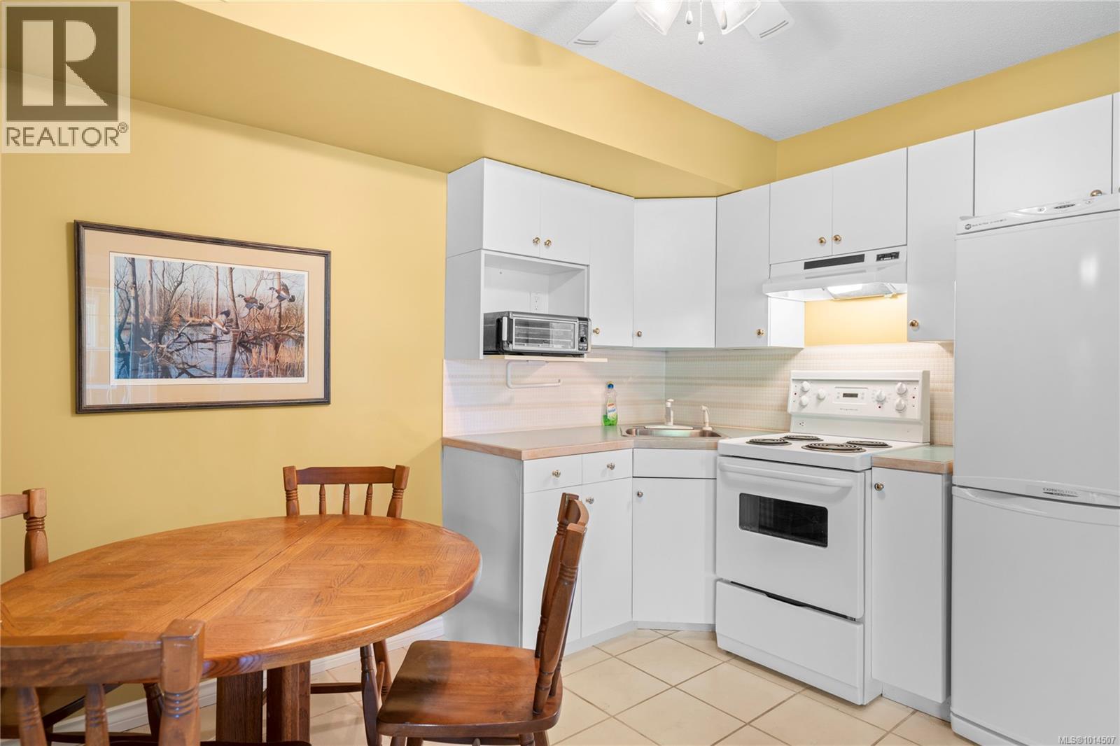 514 Country Club Dr, Qualicum Beach
