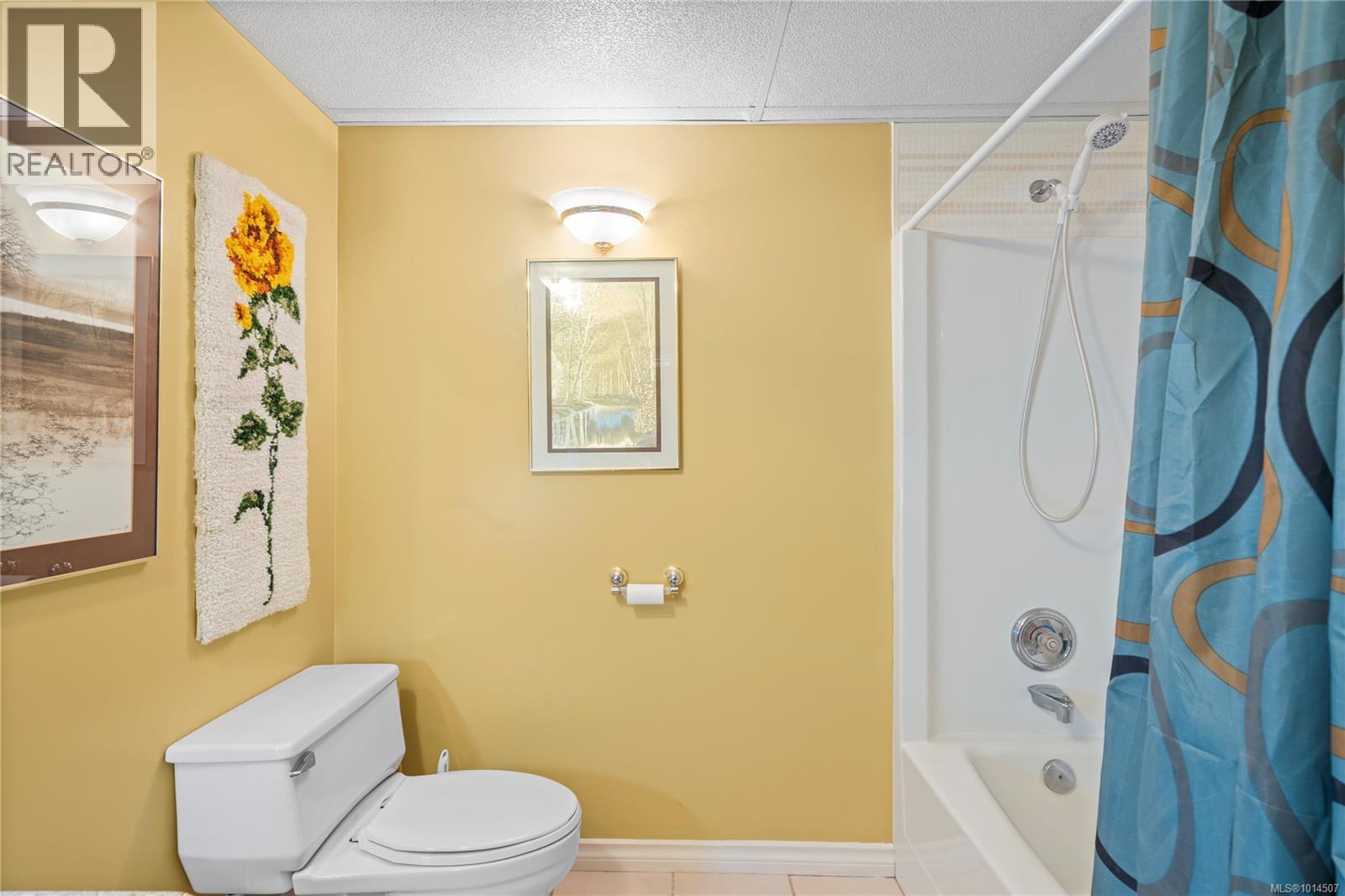 514 Country Club Dr, Qualicum Beach