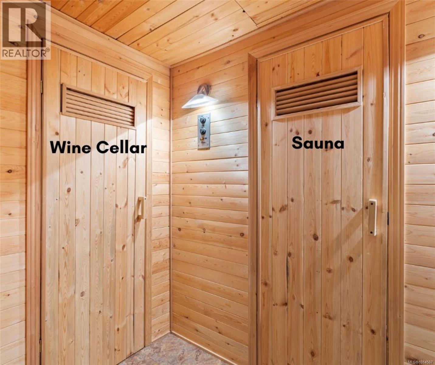 514 Country Club Dr, Qualicum Beach