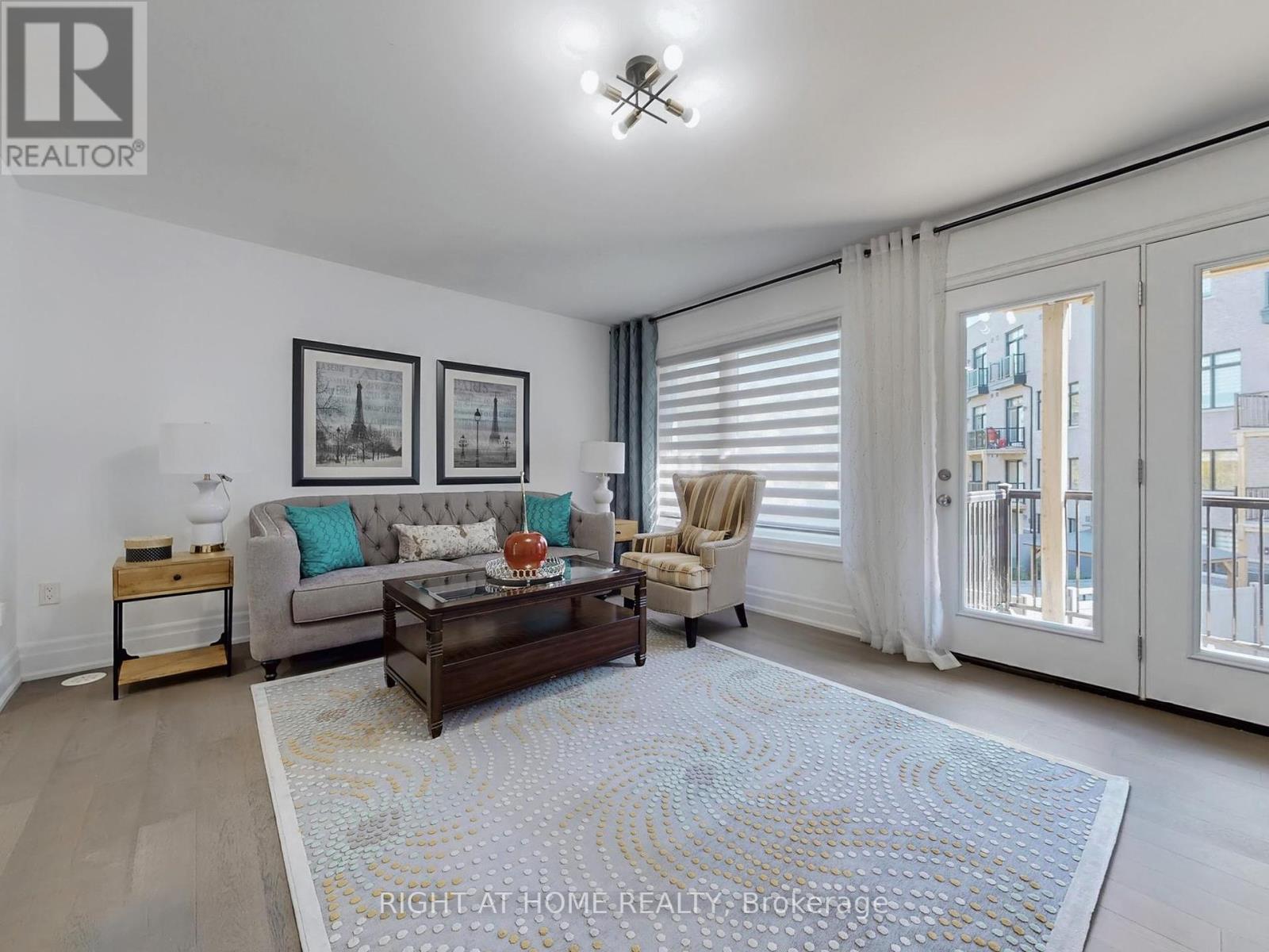 Single Family House for Sale in  LEBOVIC CAMPUS DRIVE Vaughan (Patterson) 