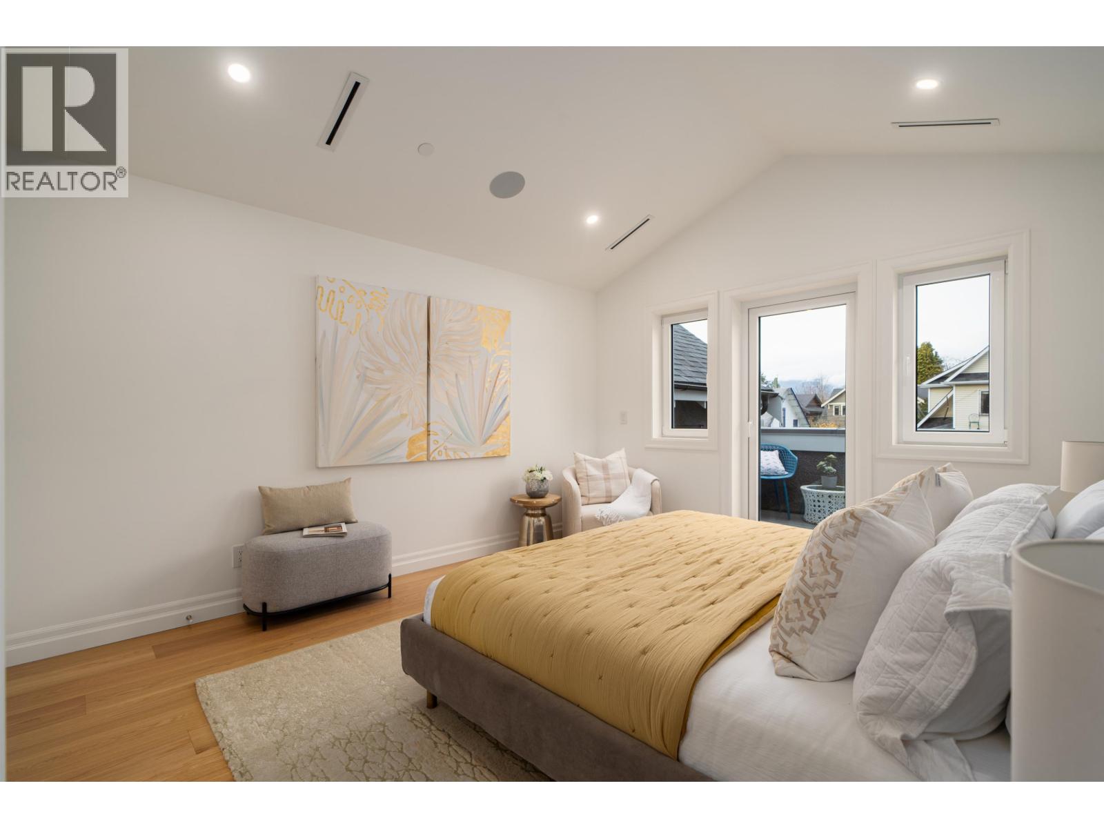 2523 W 8TH AVENUE, Vancouver