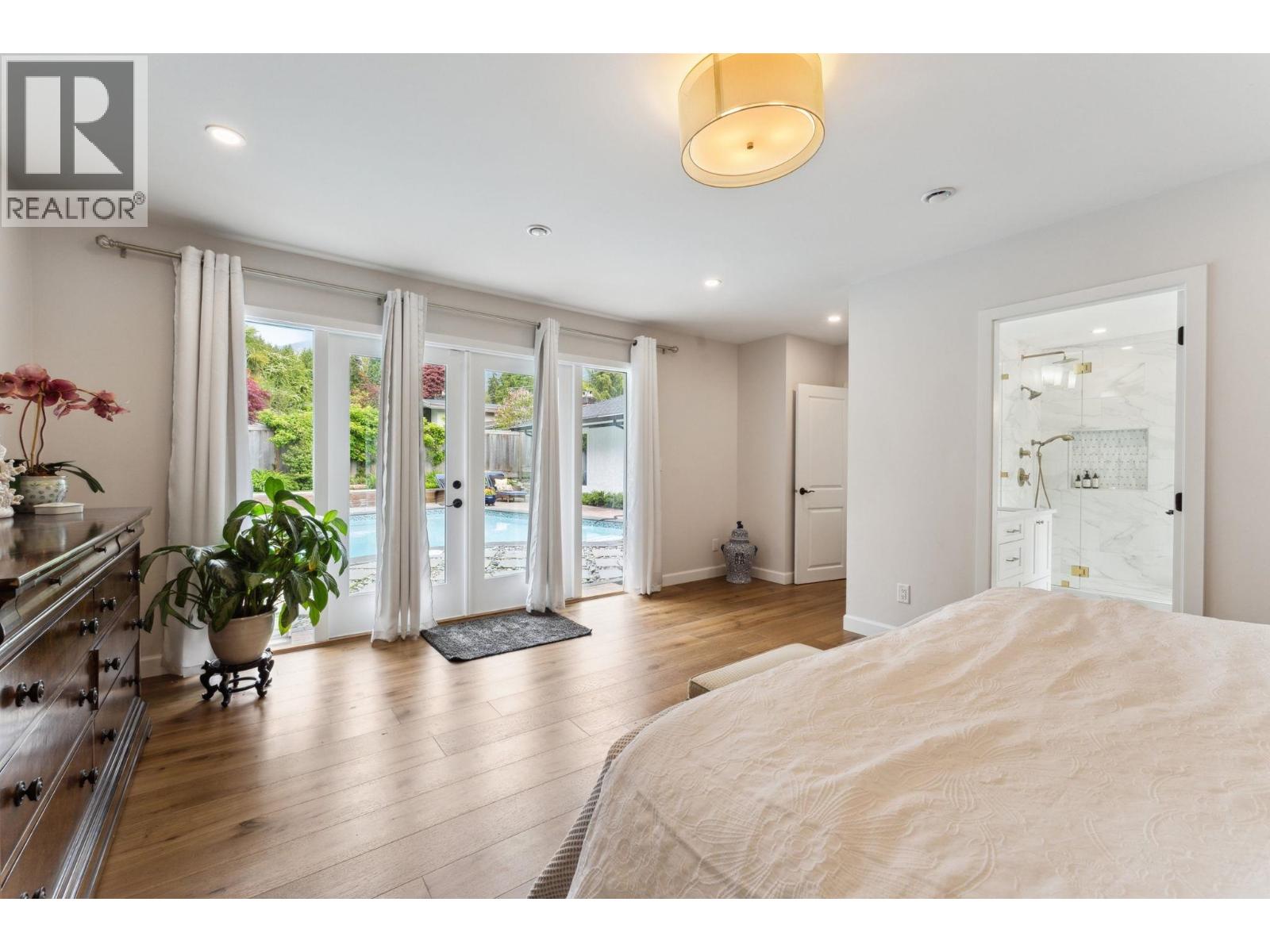 3061 BEWICKE AVENUE, North Vancouver