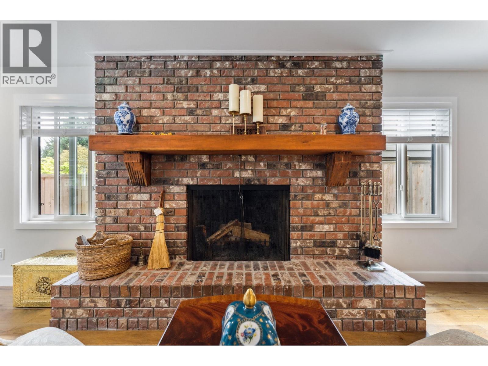3061 BEWICKE AVENUE, North Vancouver