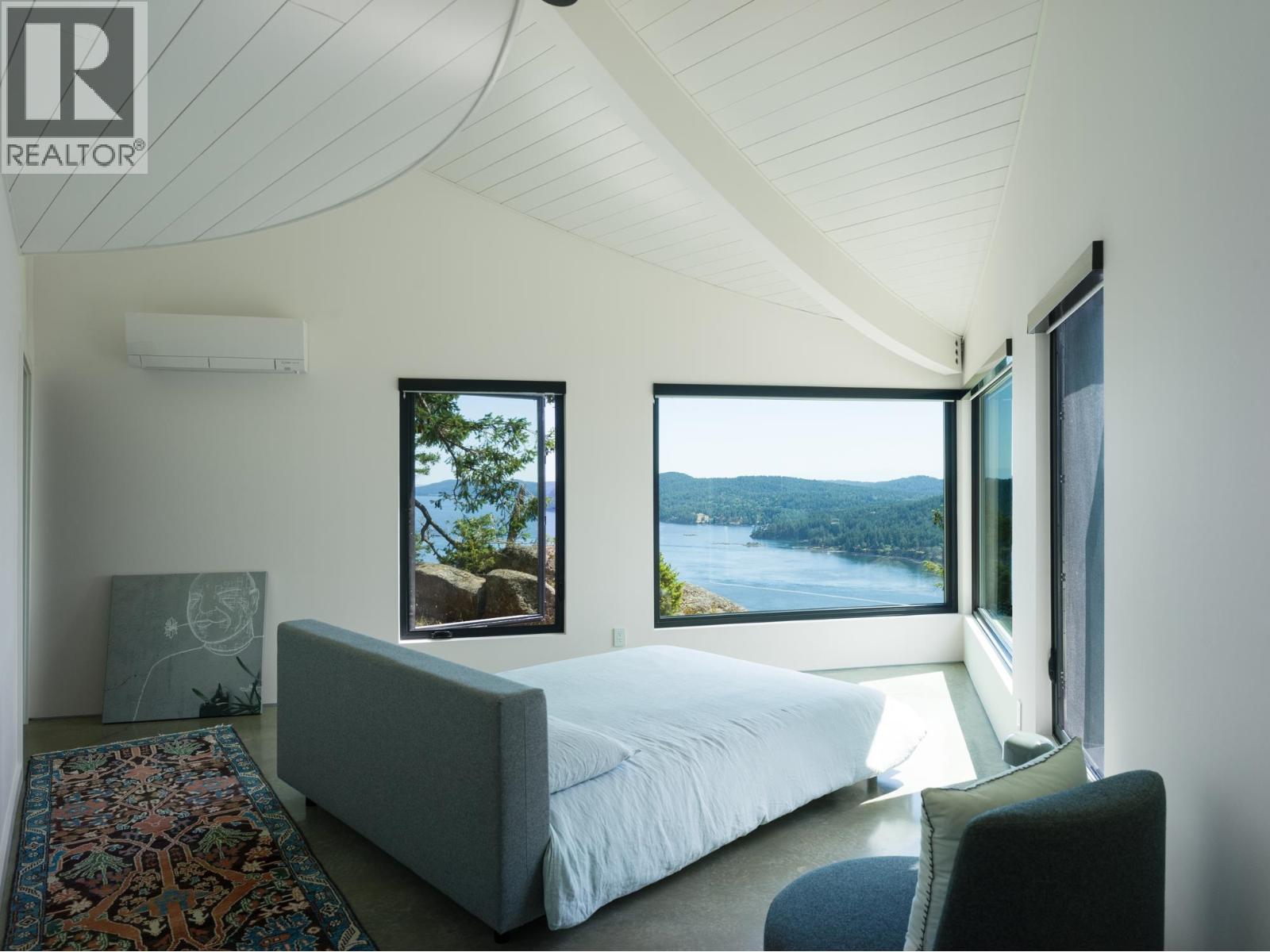 630 TINKER ROAD, Mayne Island