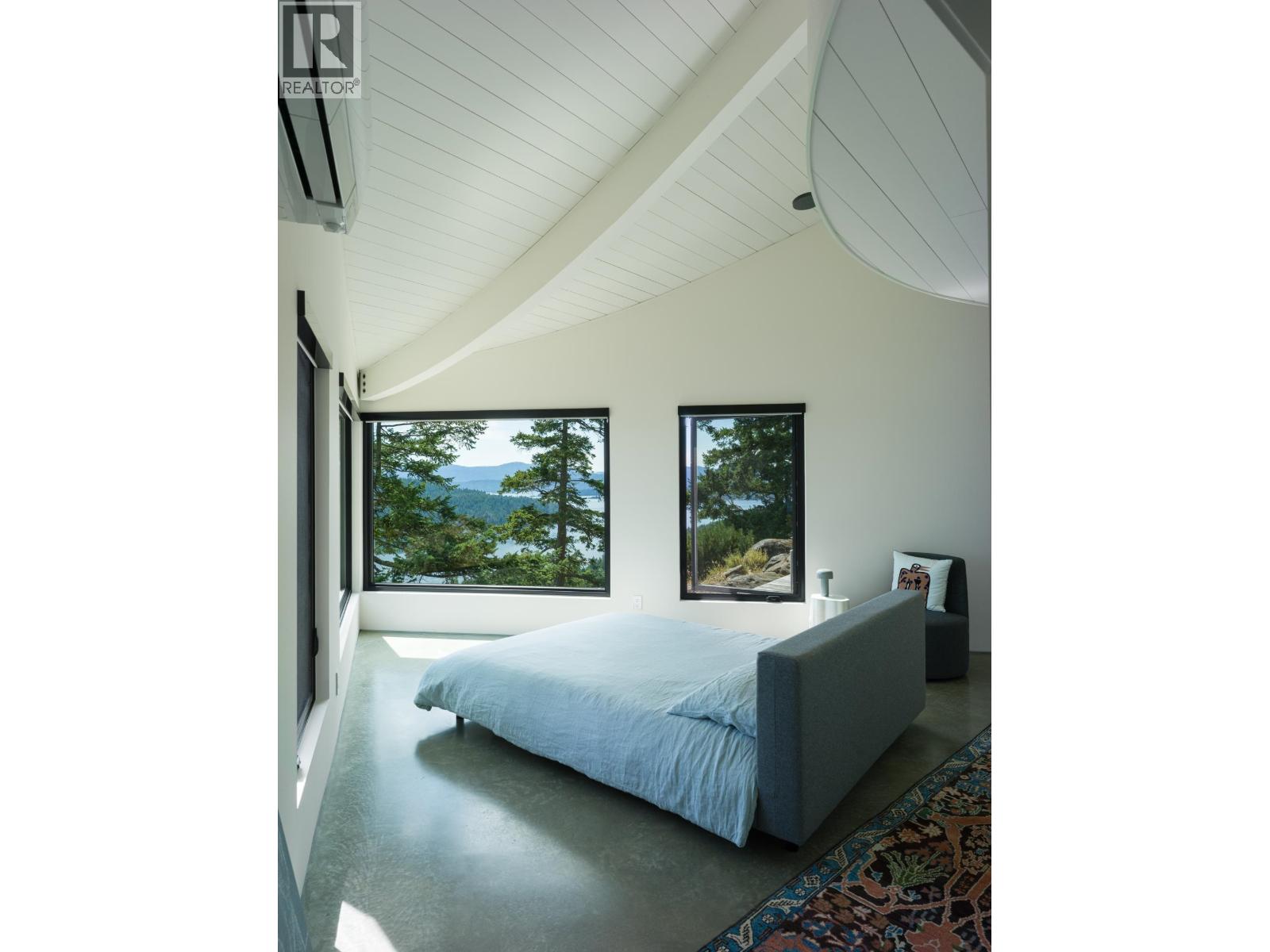 630 TINKER ROAD, Mayne Island