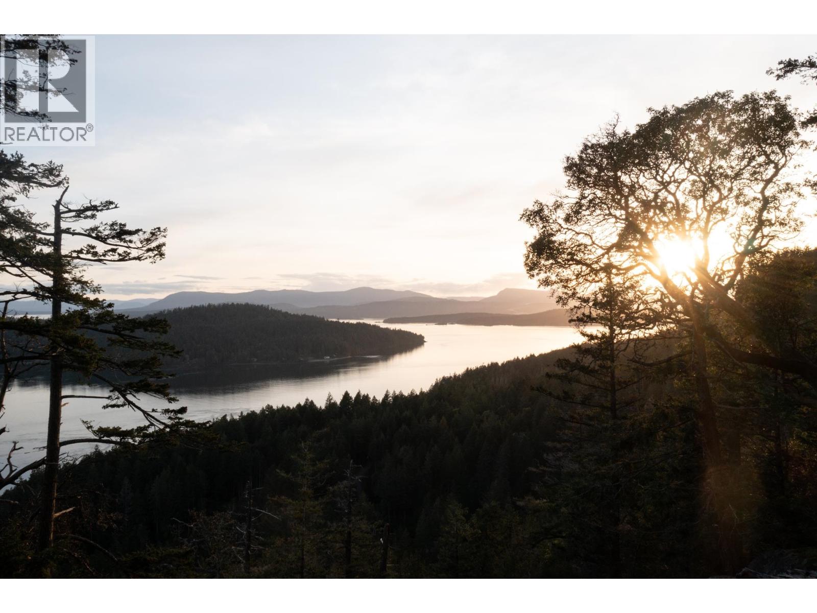 630 TINKER ROAD, Mayne Island