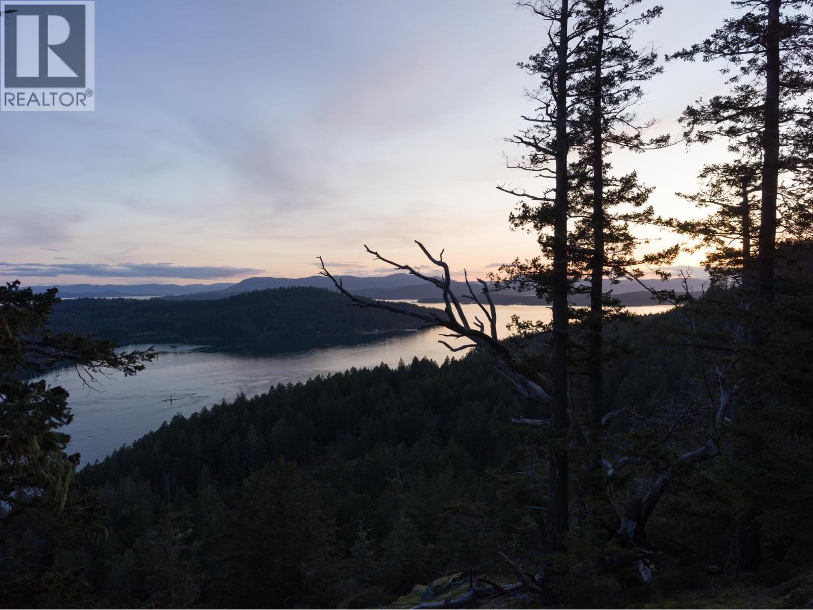 630 TINKER ROAD, Mayne Island