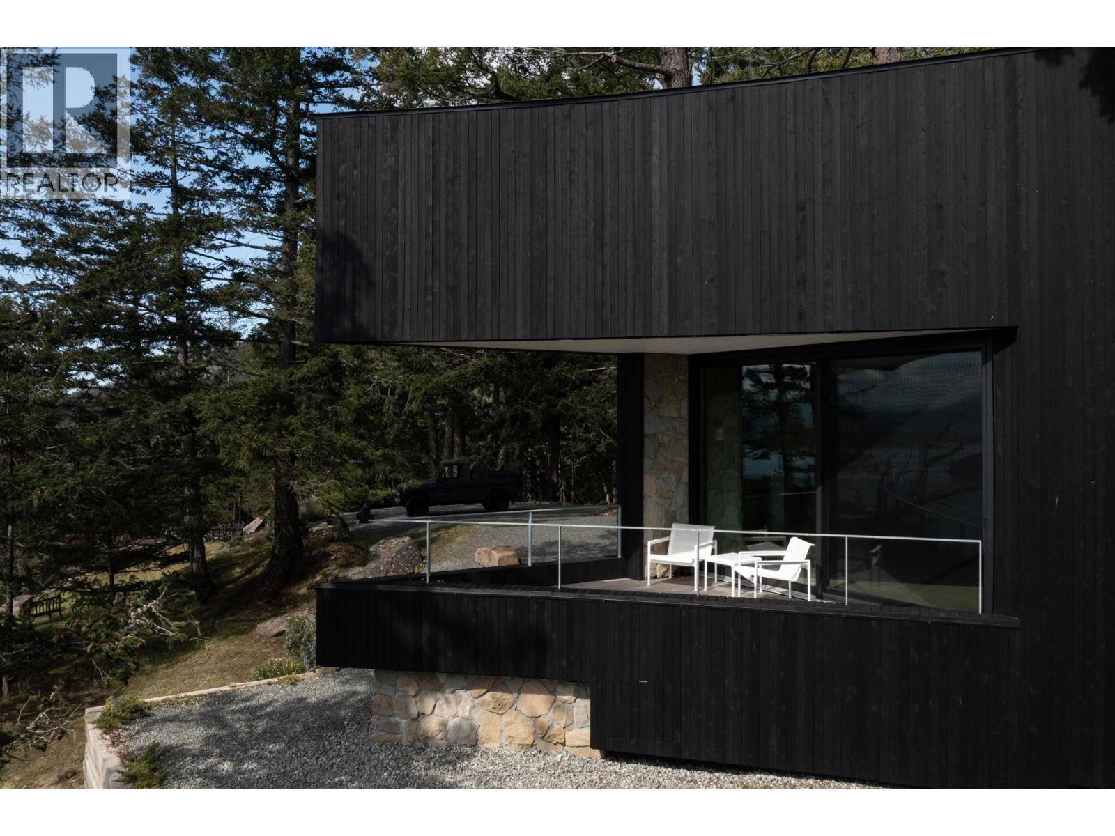 630 TINKER ROAD, Mayne Island