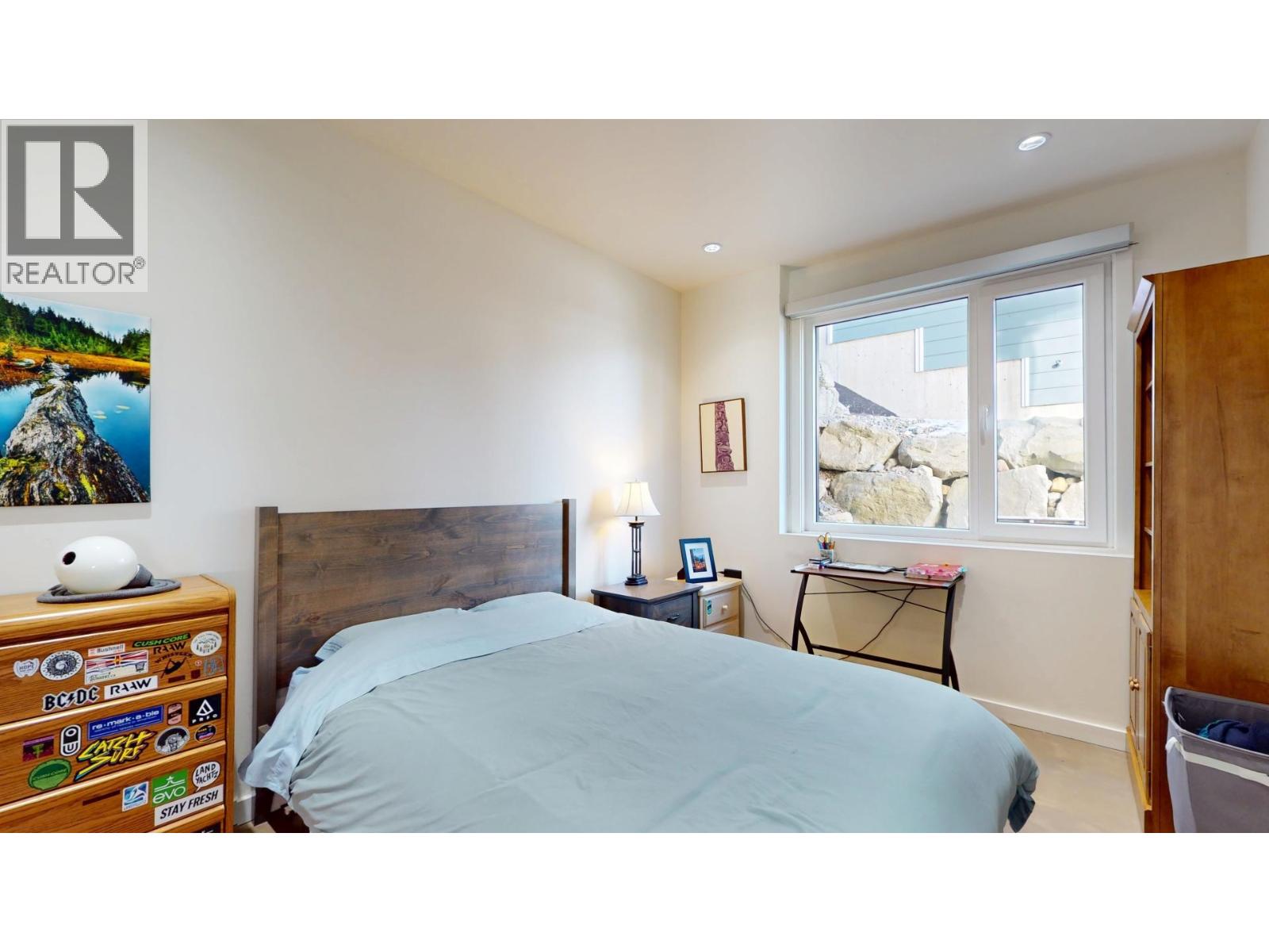 41160 ROCKRIDGE PLACE, Squamish