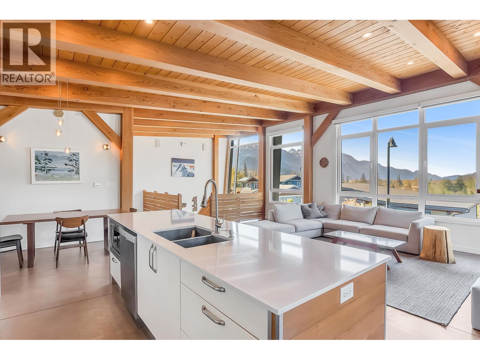 41160 ROCKRIDGE PLACE, Squamish