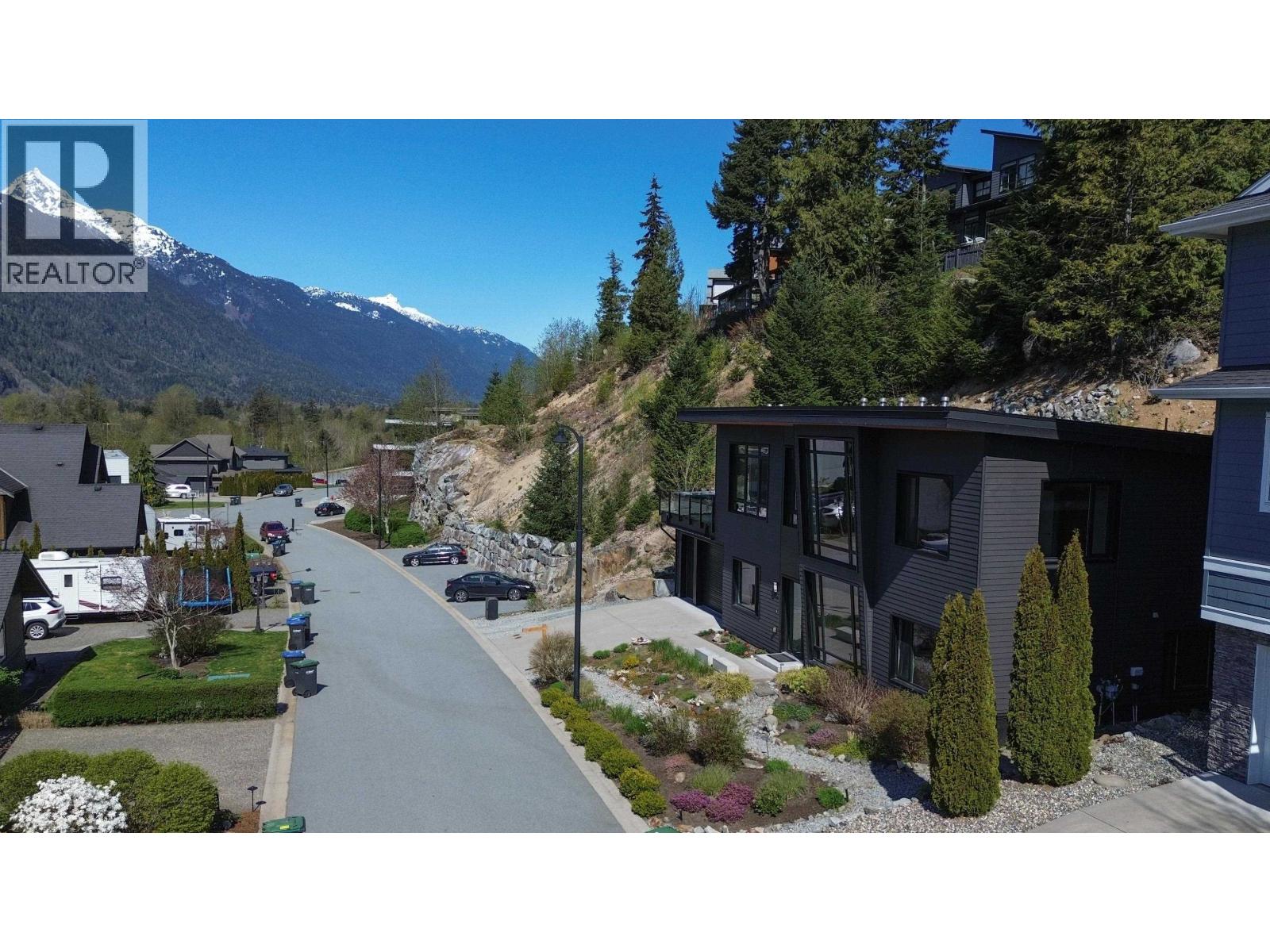 41160 ROCKRIDGE PLACE, Squamish