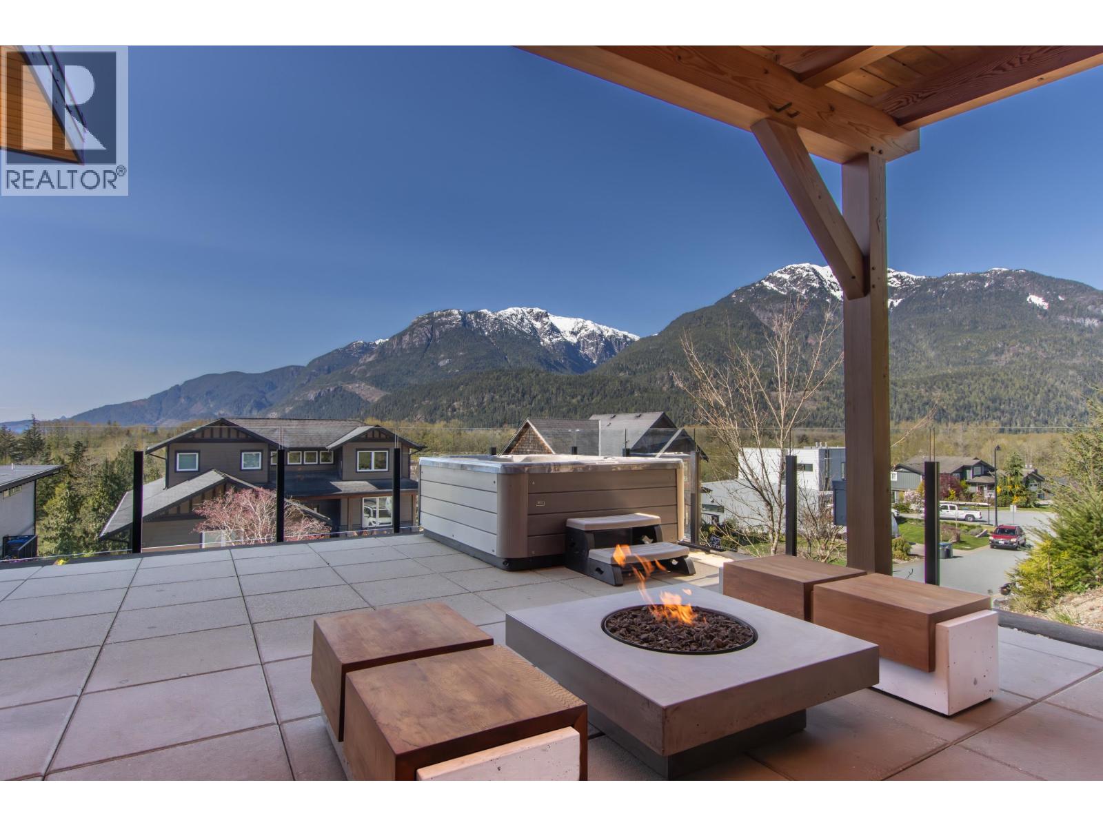 41160 ROCKRIDGE PLACE, Squamish