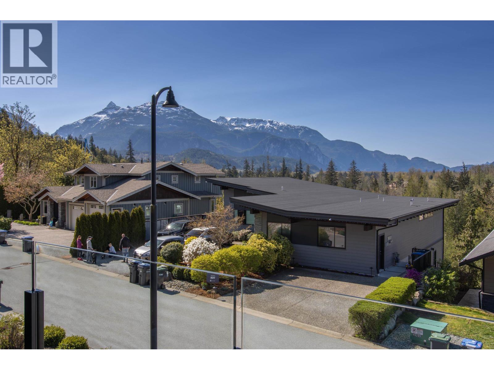 41160 ROCKRIDGE PLACE, Squamish