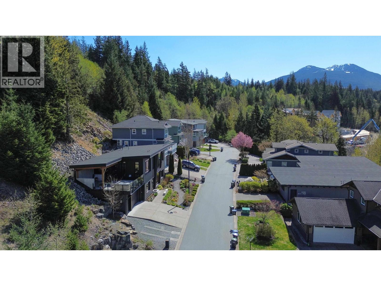 41160 ROCKRIDGE PLACE, Squamish