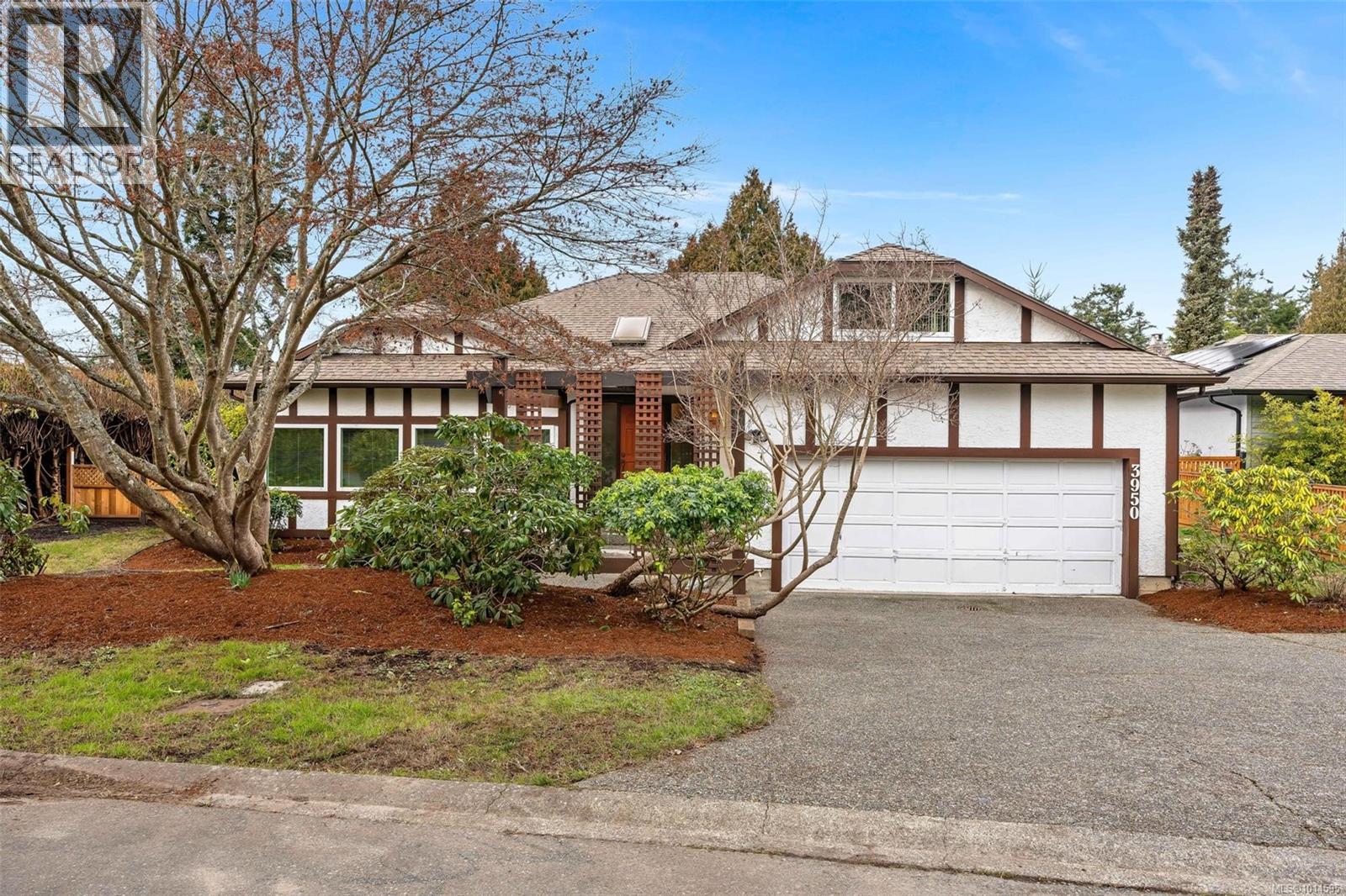 3950 Burchett Place, Saanich