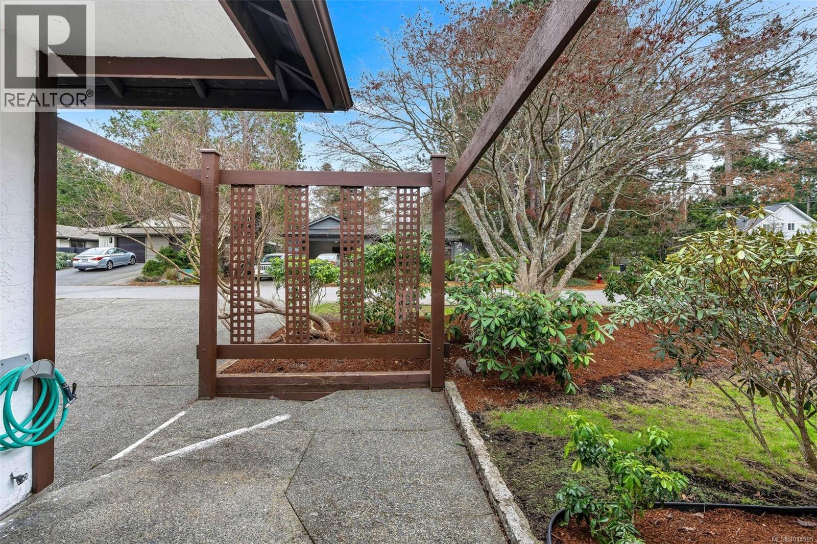  3950 Burchett Place, Saanich