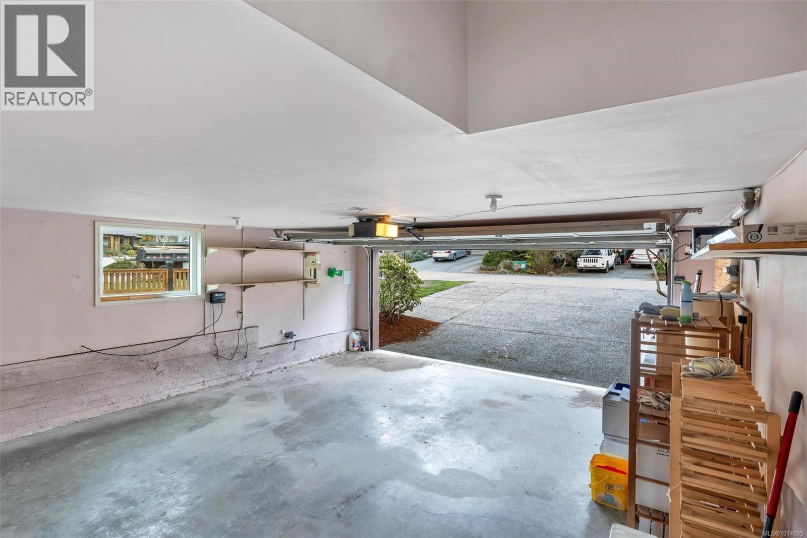  3950 Burchett Place, Saanich
