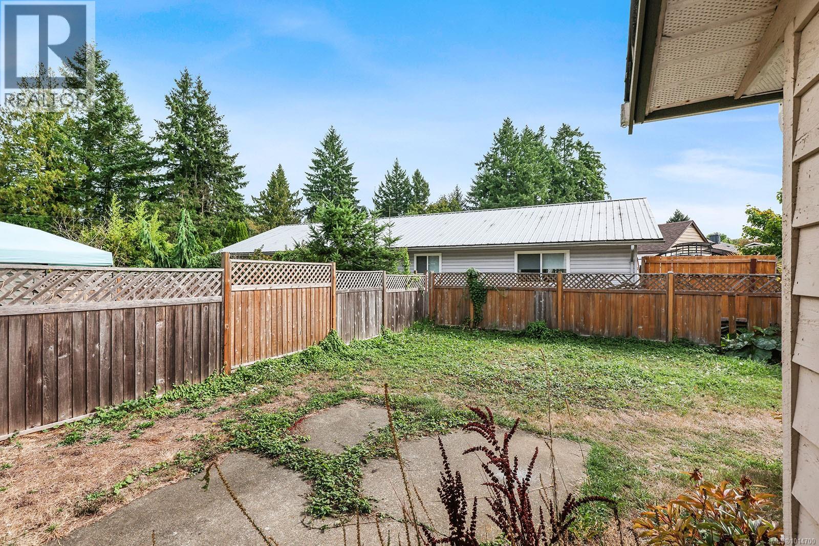 1170 14th St, Courtenay