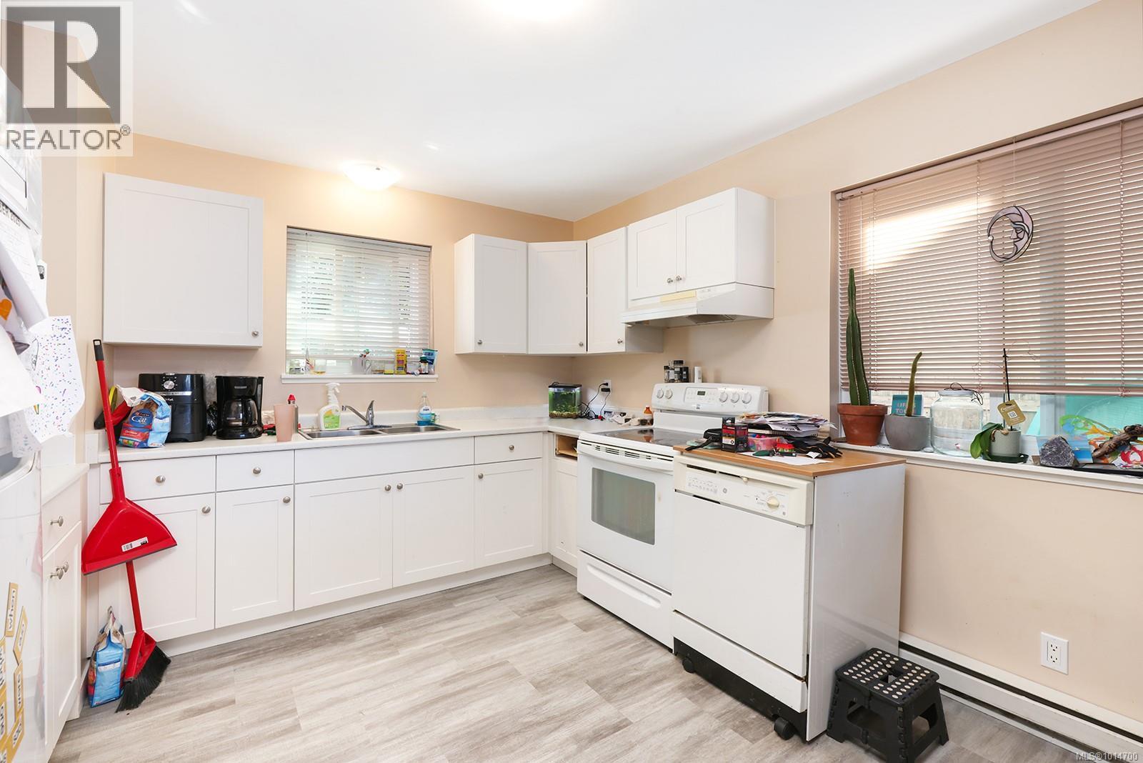 1170 14th St, Courtenay