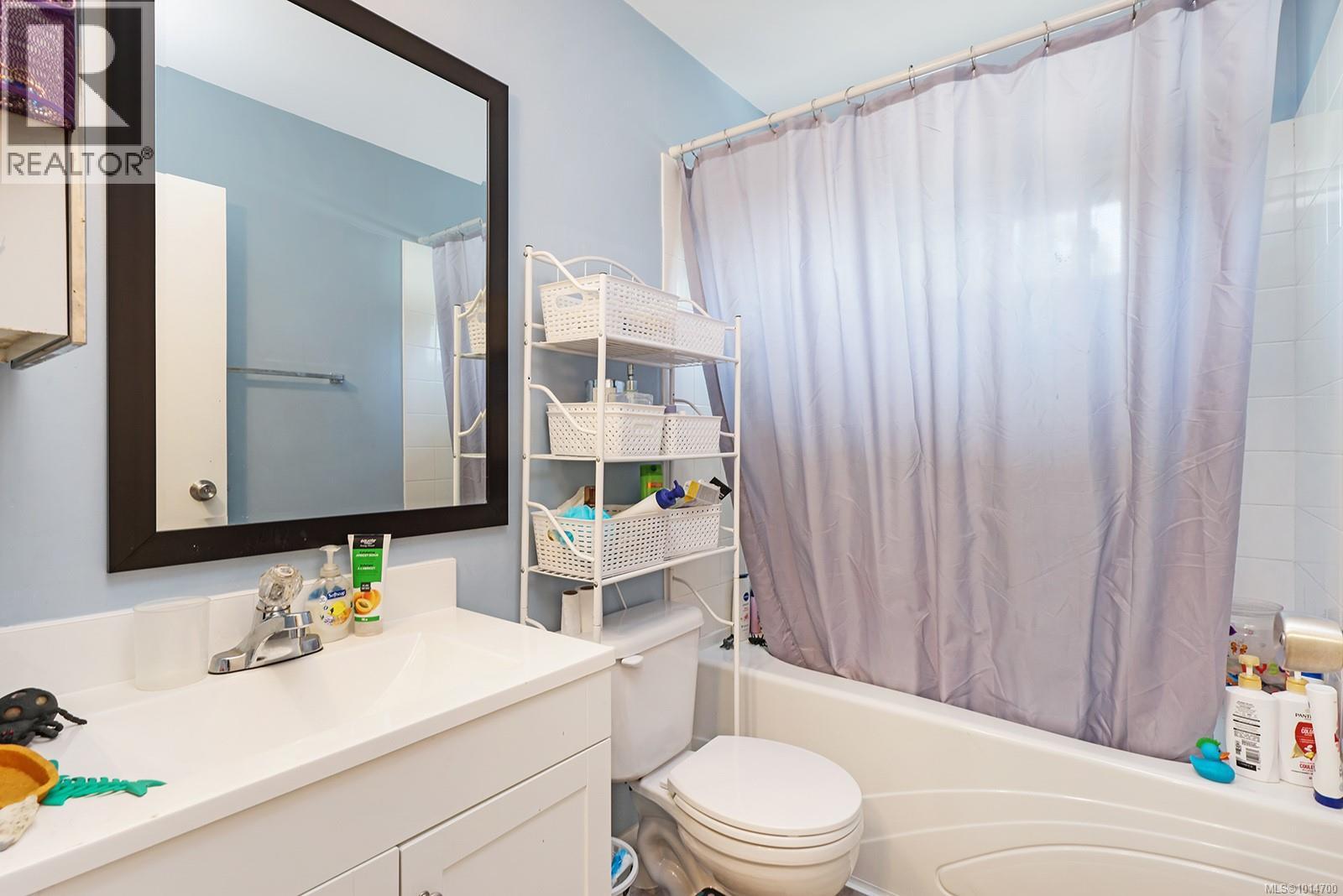 1170 14th St, Courtenay