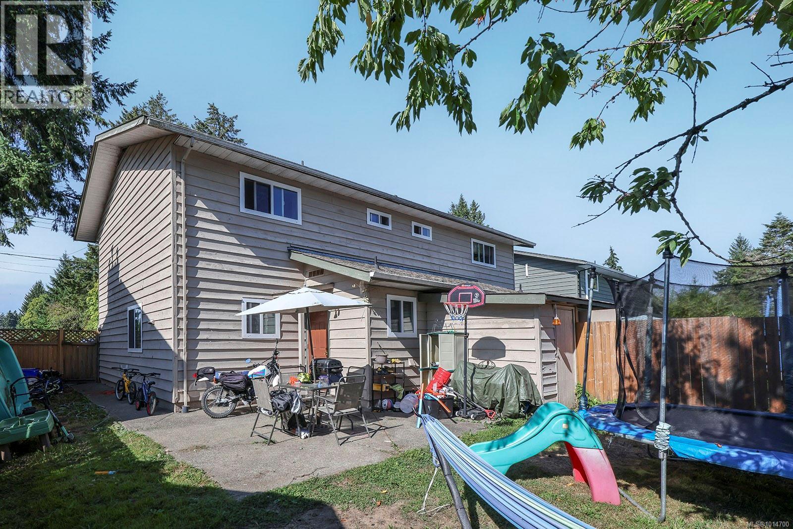 1170 14th St, Courtenay