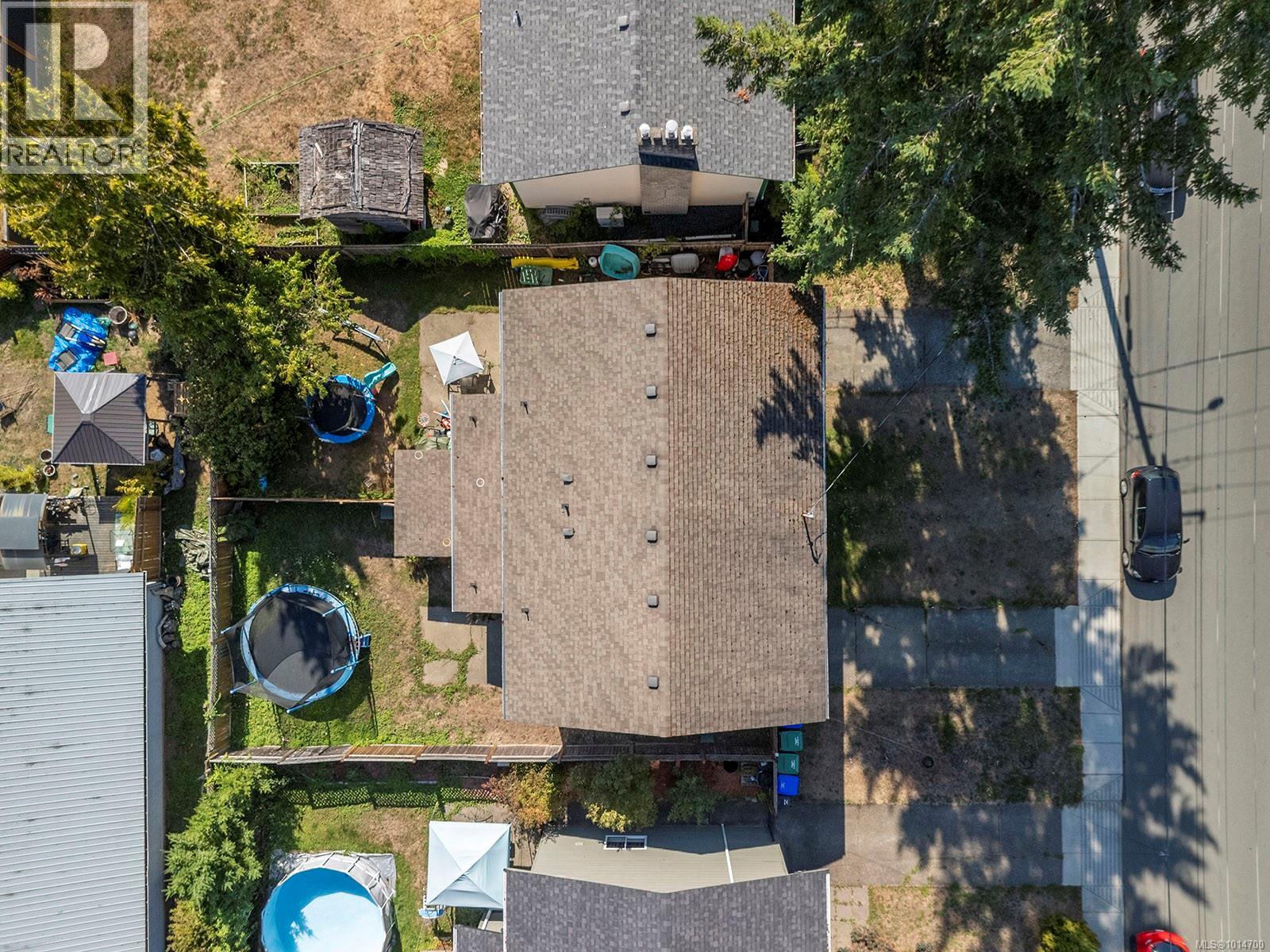 1170 14th St, Courtenay