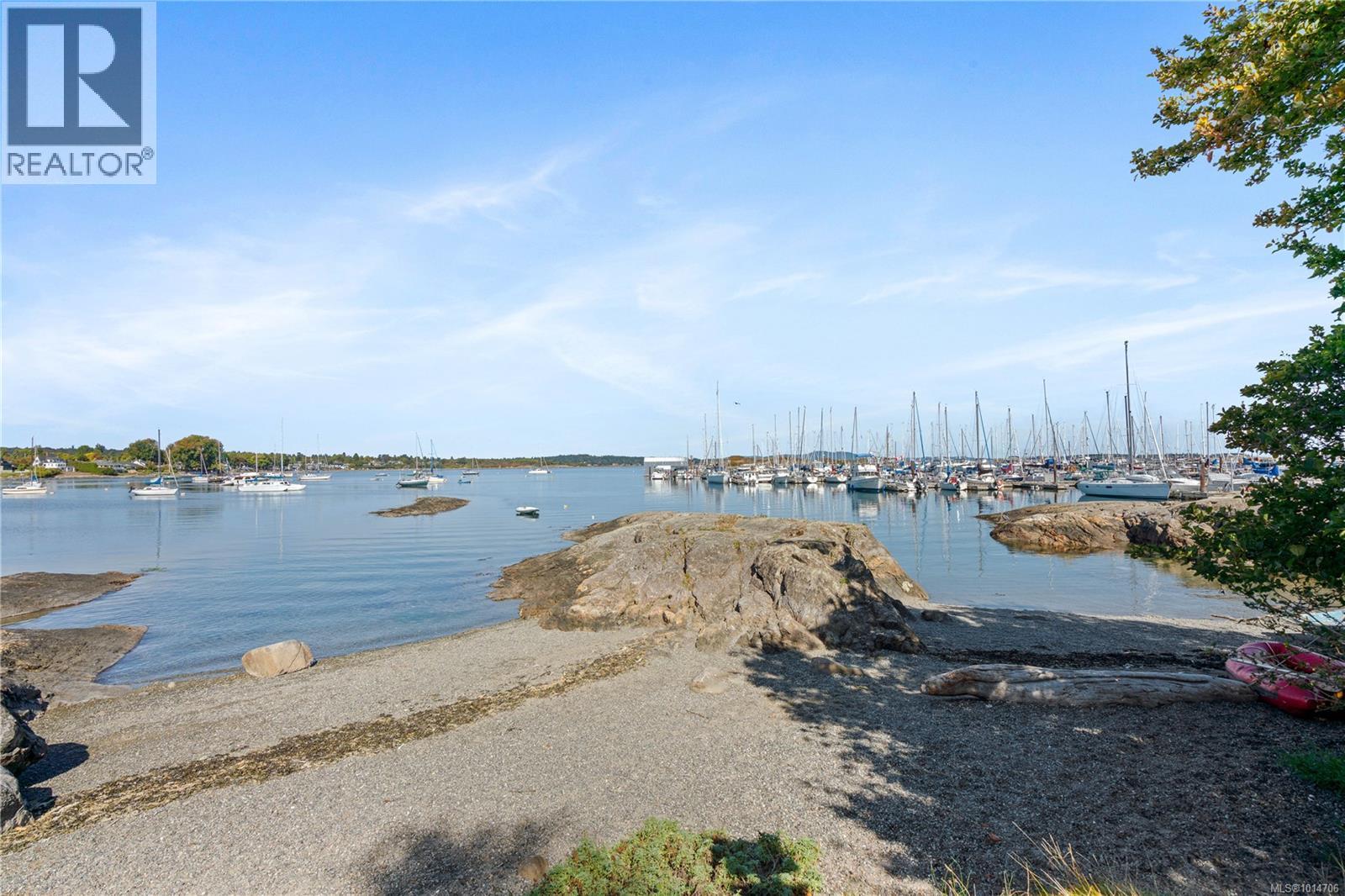 503 1148 Goodwin Street, Oak Bay