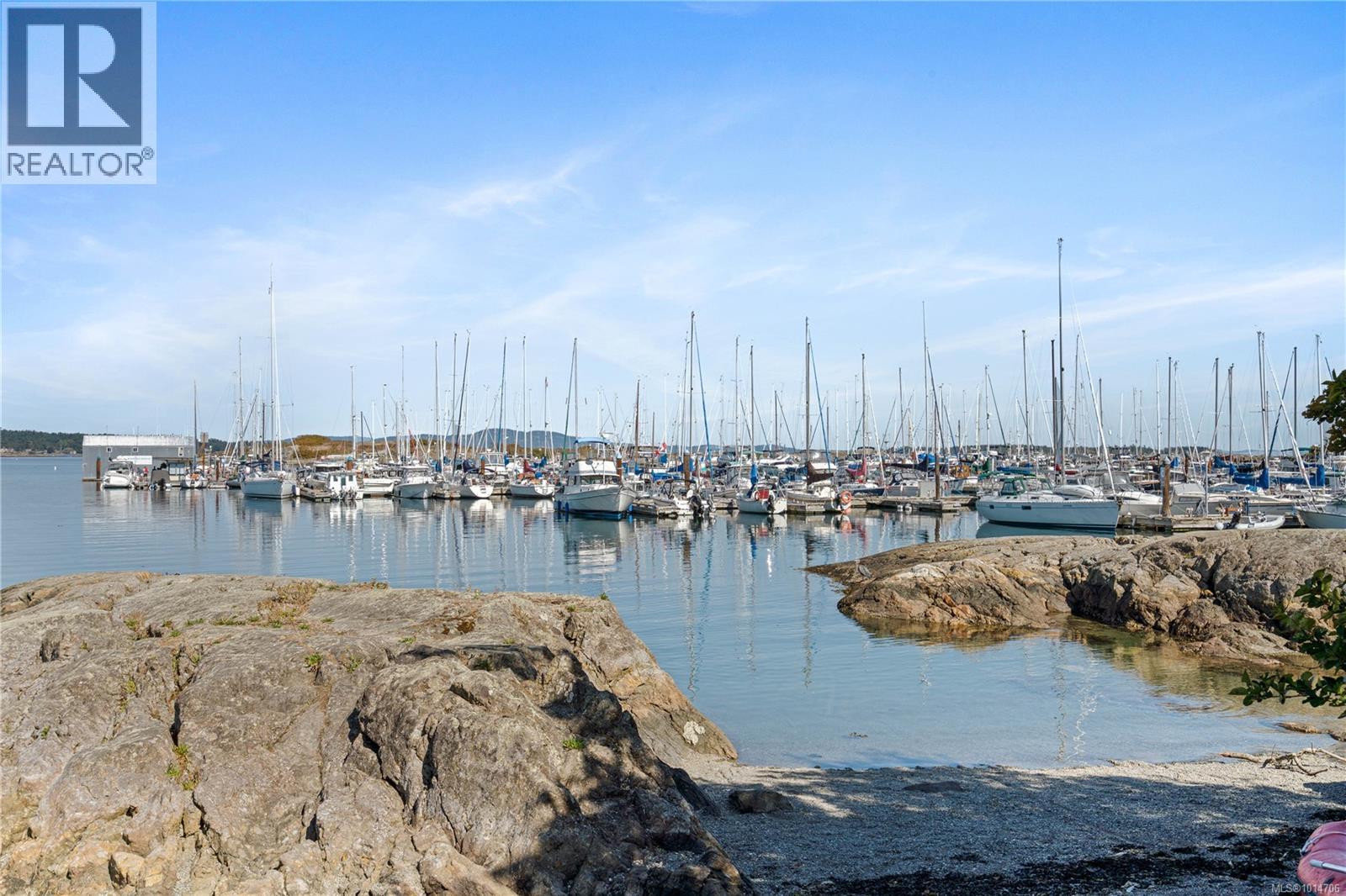 503 1148 Goodwin Street, Oak Bay