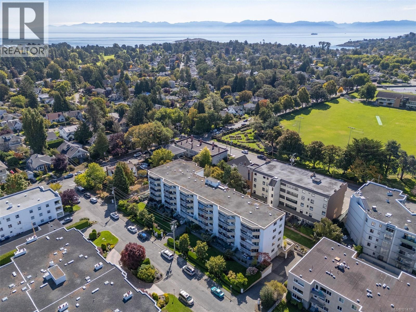 503 1148 Goodwin Street, Oak Bay