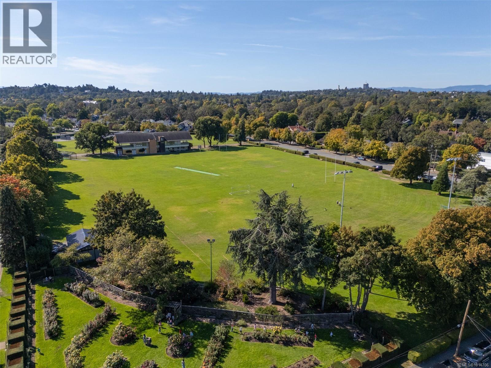 503 1148 Goodwin Street, Oak Bay